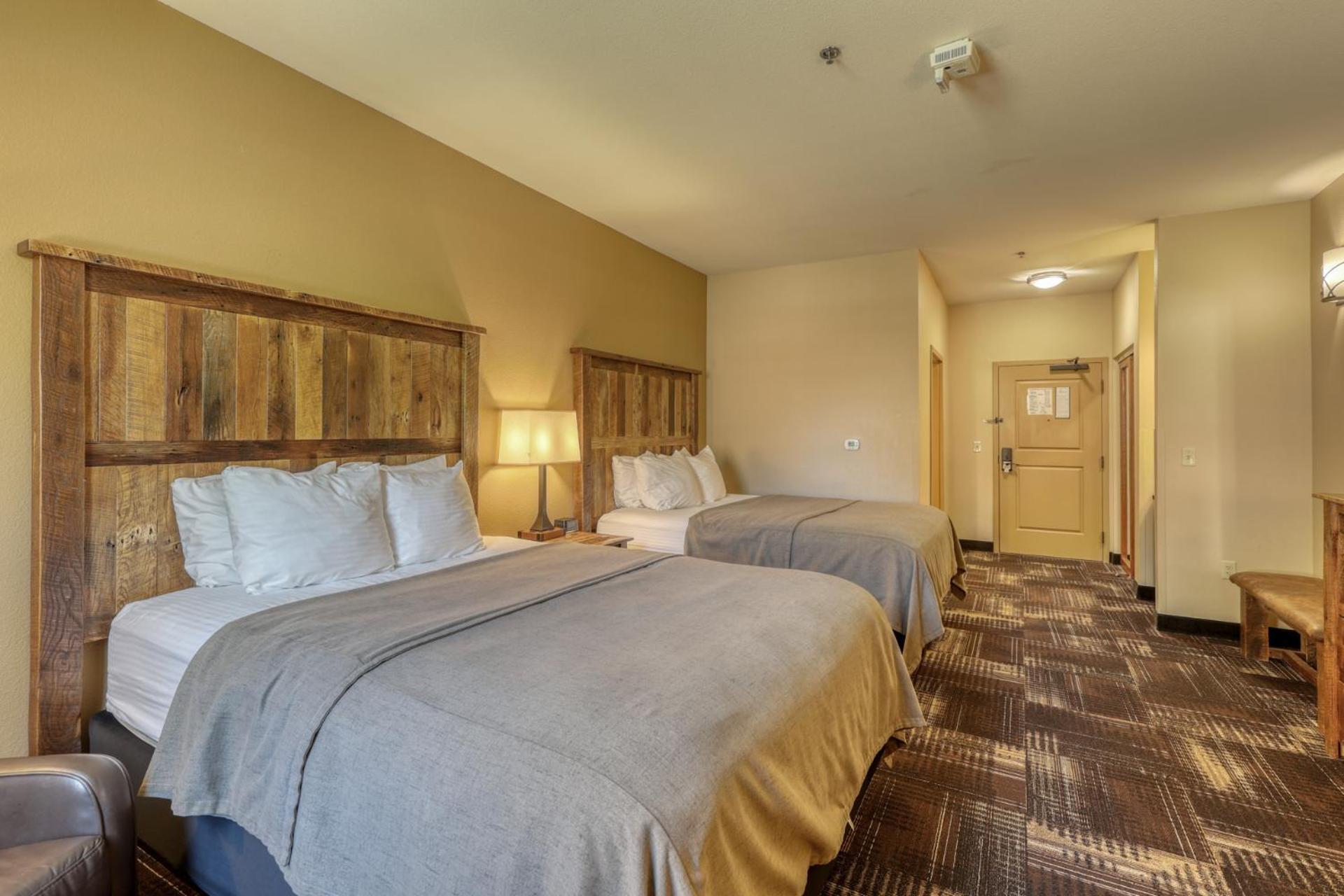 Double Room,1698935259:JPEG