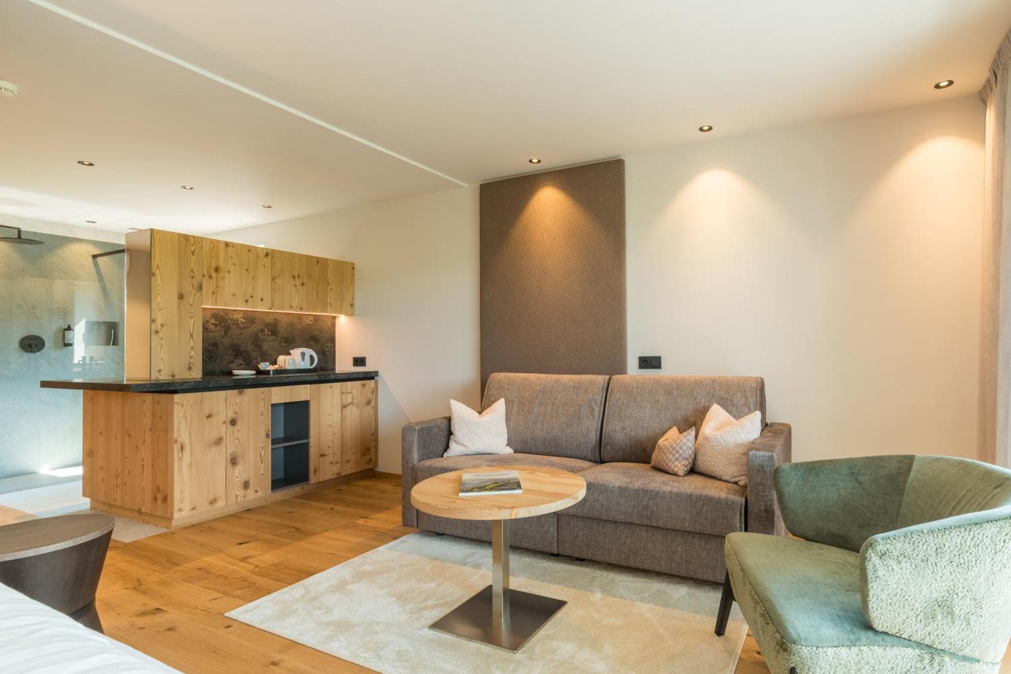 Junior Suite Mountain View