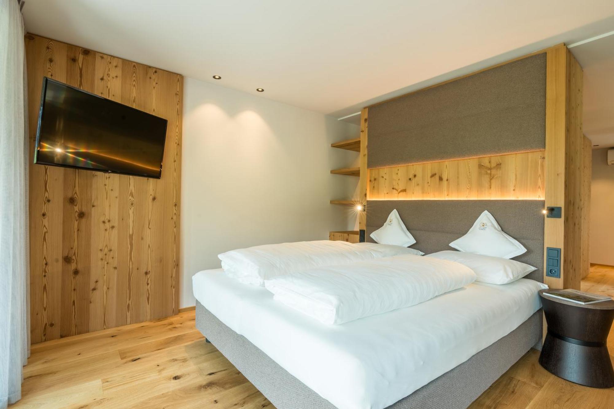 Junior Suite Mountain View