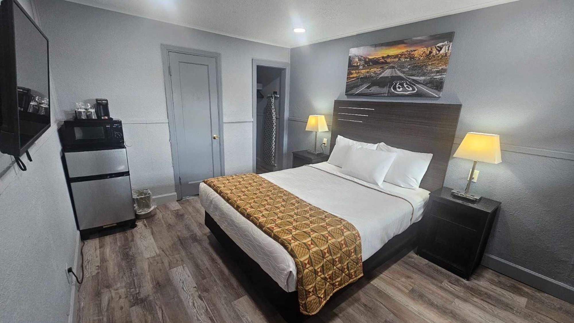 Queen Room
