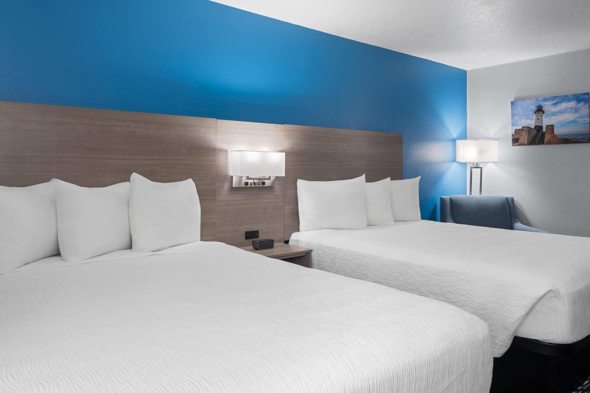 Deluxe Queen Room Two Queen Beds Non-Smoking