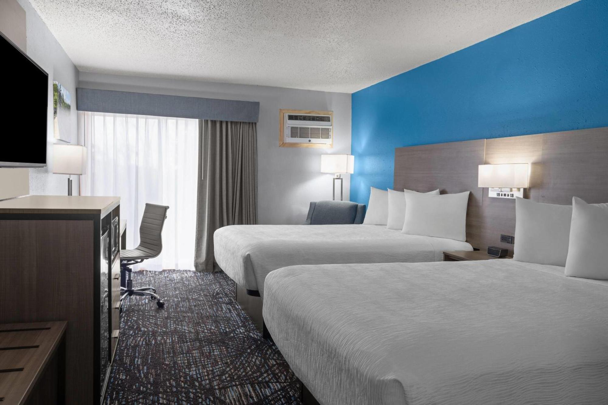 Premier Queen Room Two Queen Beds Non-Smoking