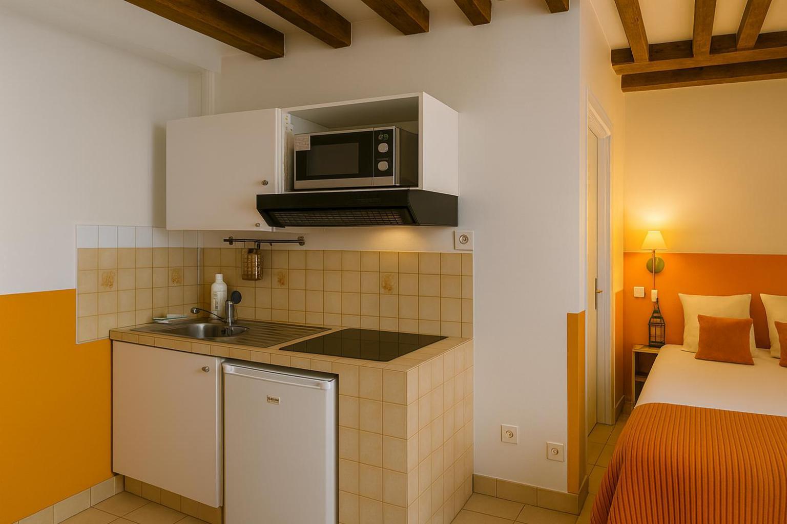 Twin Studio Kitchenette