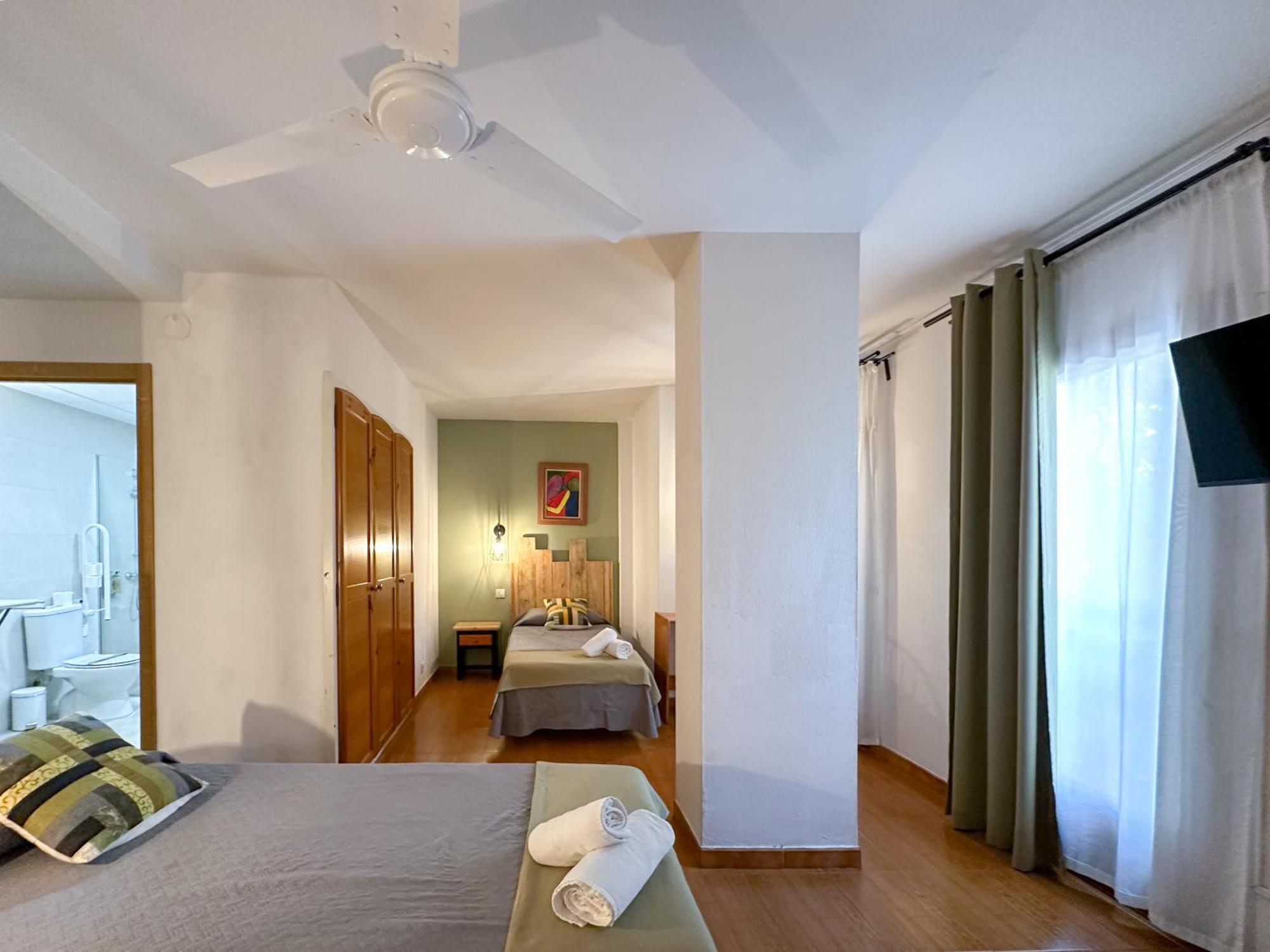 Triple Room