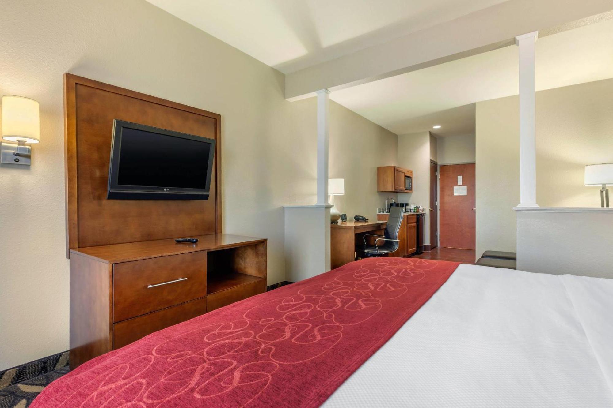 King Suite Non-Smoking