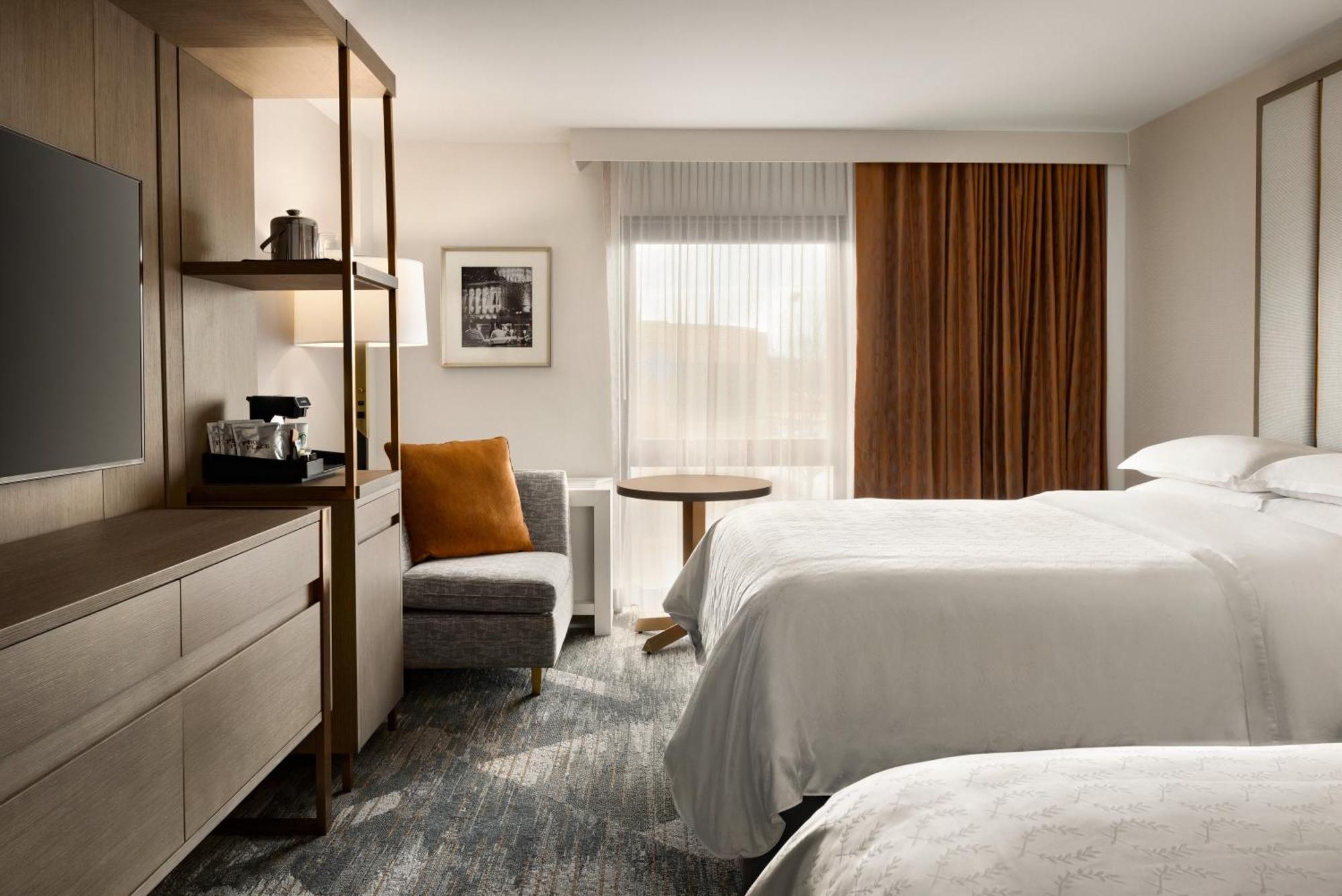 Preferred Club Level Double Room with Two Double Beds,1698992529:JPEG