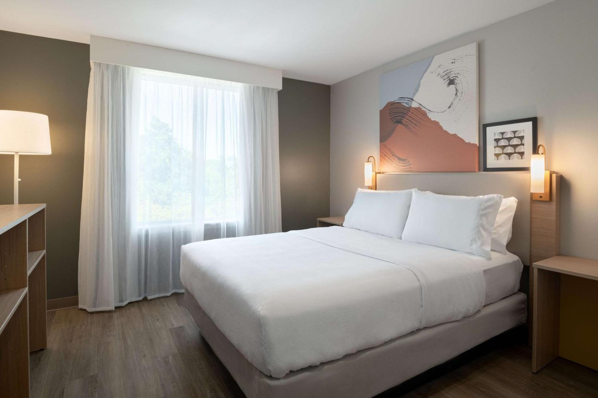 Queen Suite Two Queen Beds