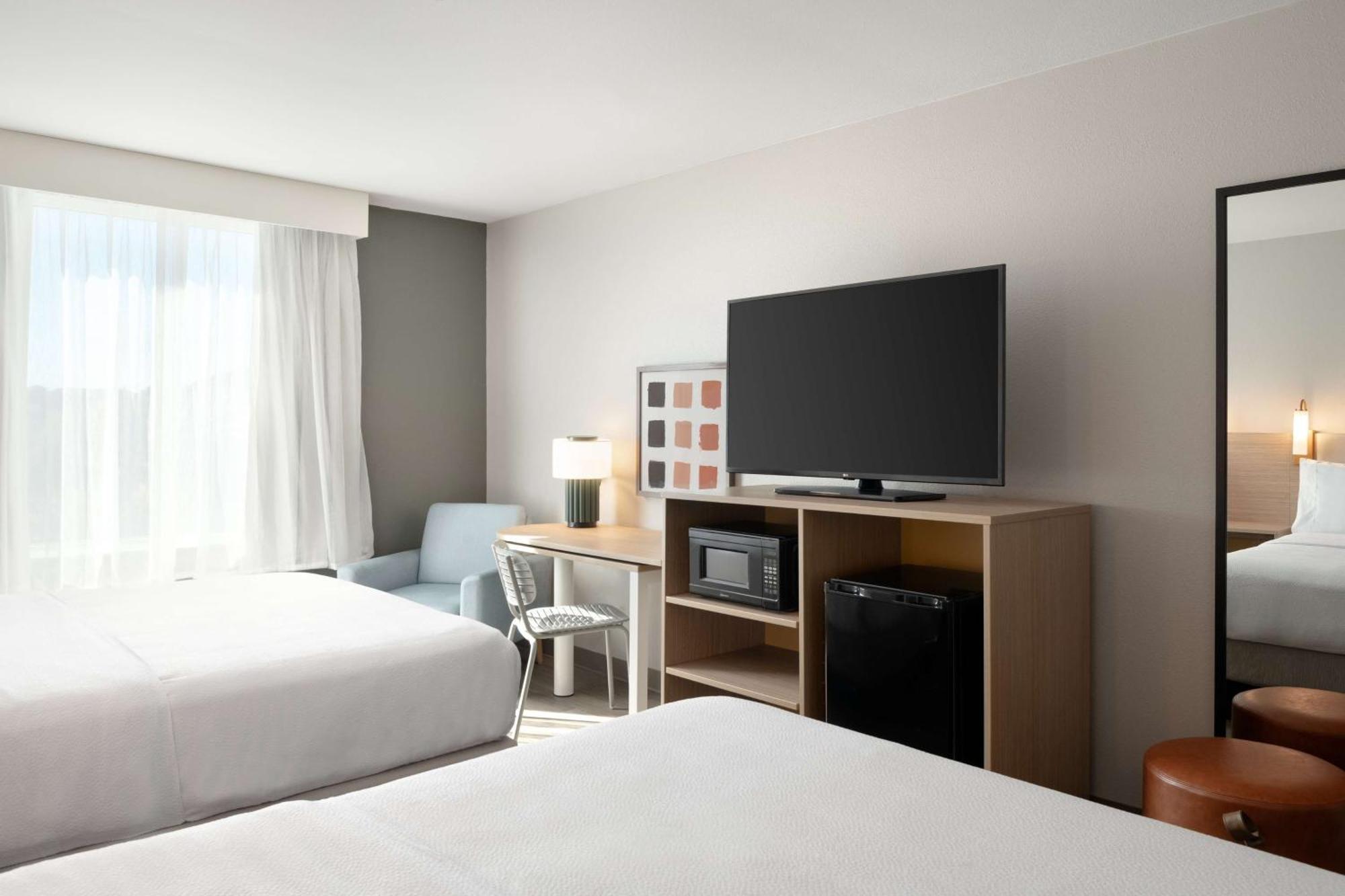 Queen Room Two Queen Beds