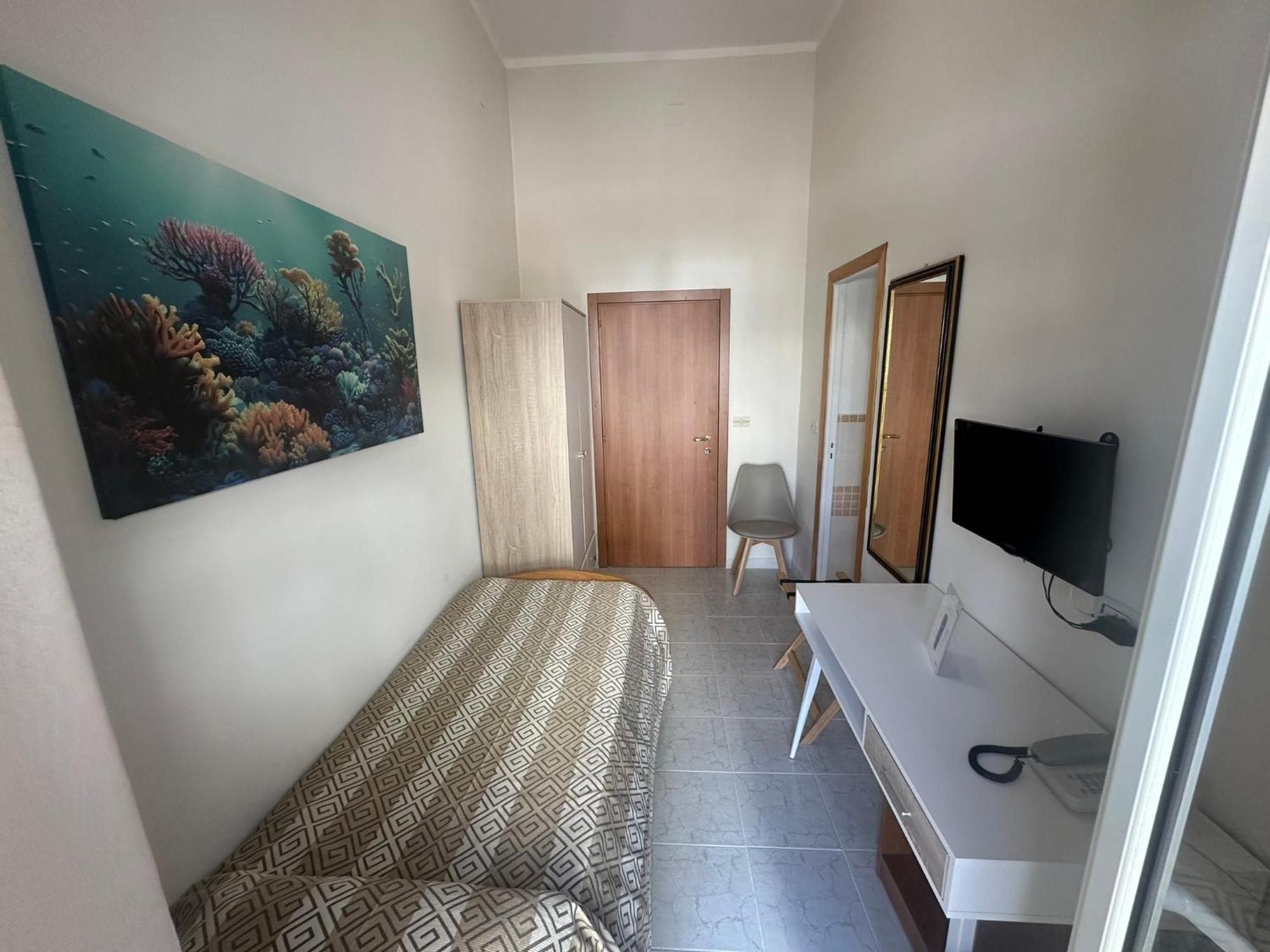 Single Room,1698998179:JPEG