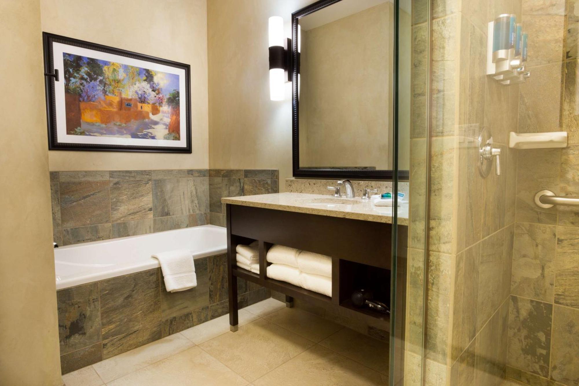 King Suite with Sofa Bed, Soaking Tub