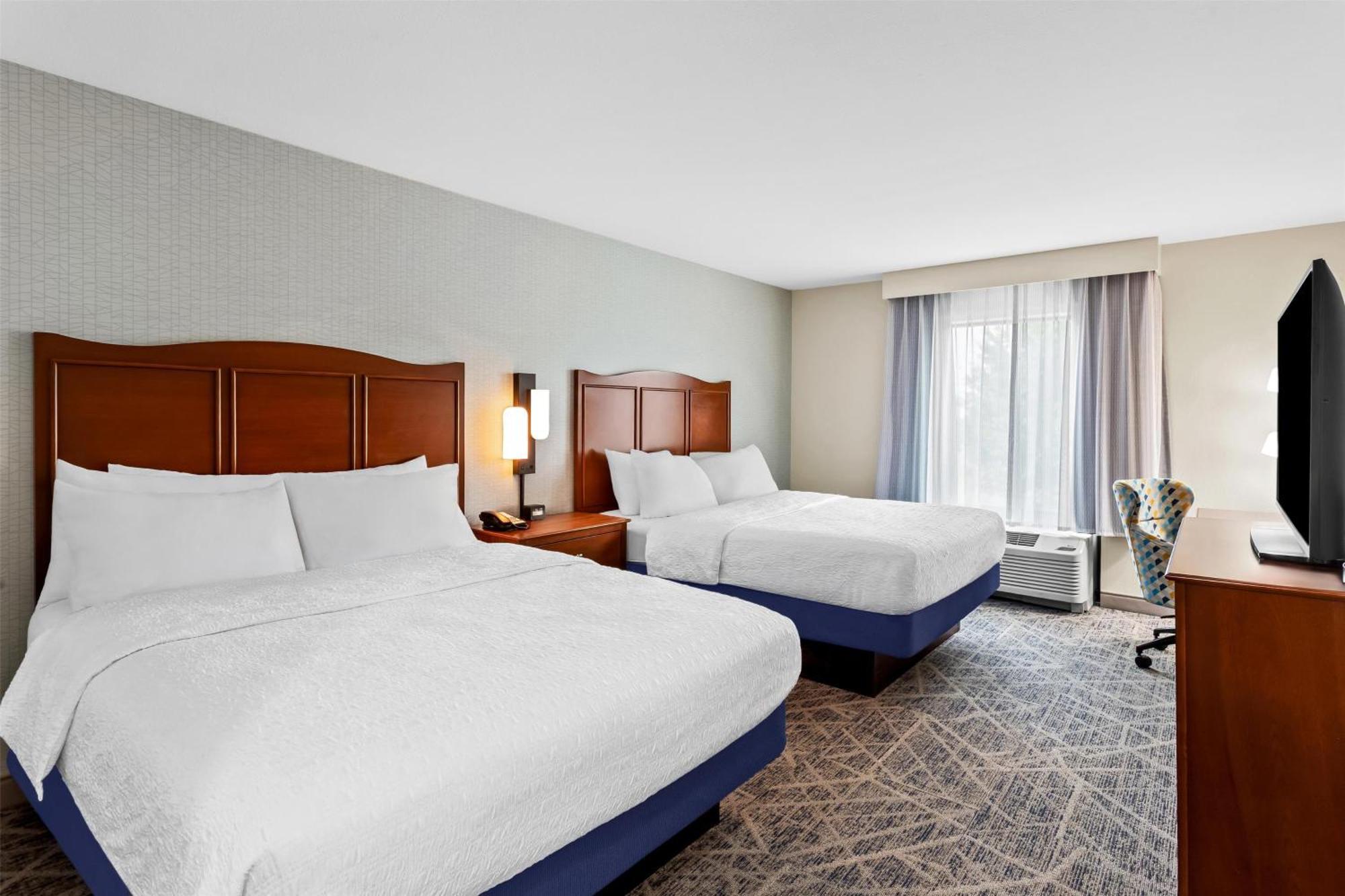 Queen Room with Two Queen Beds - Hearing Access/Non-Smoking