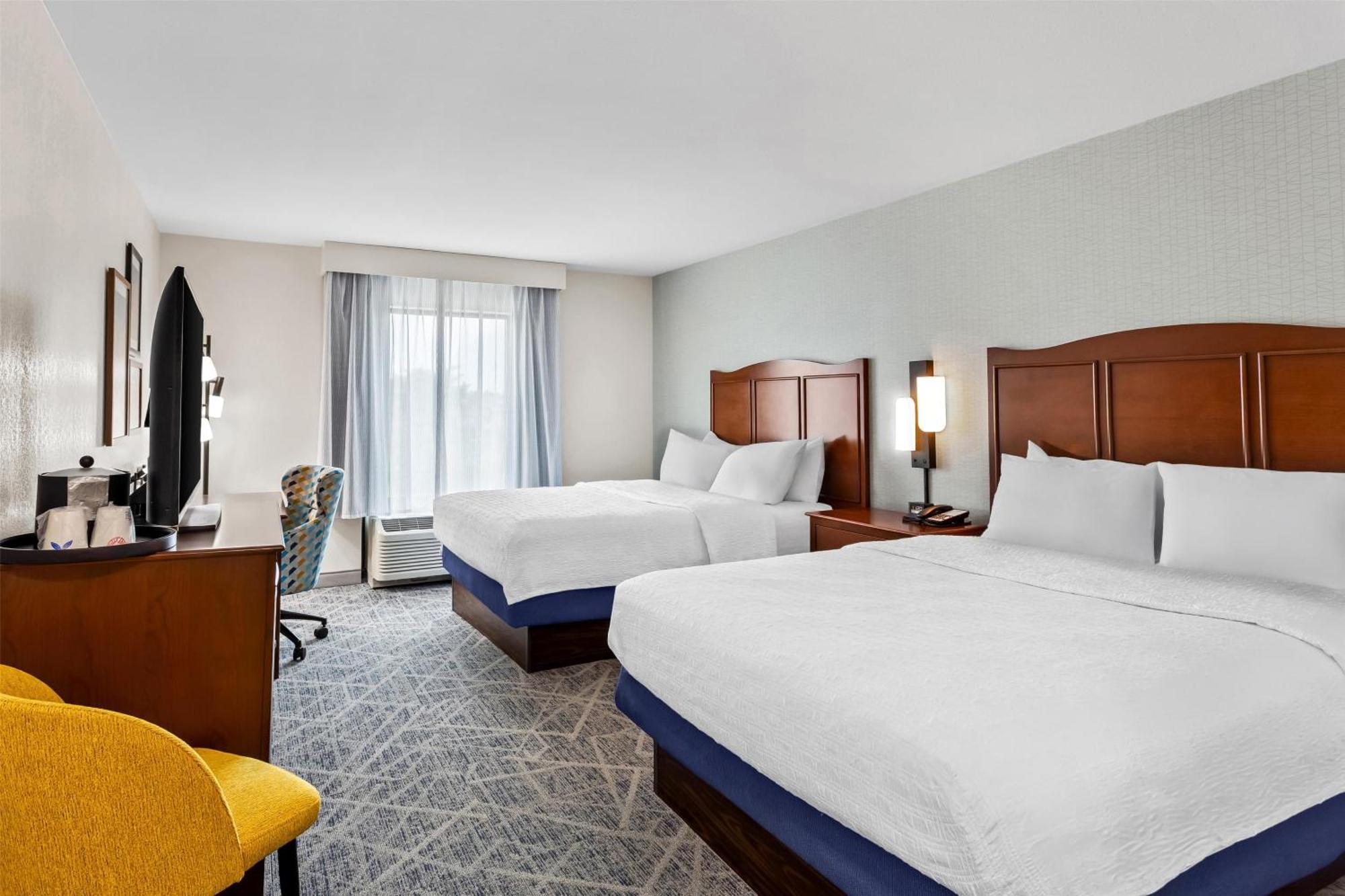 Queen Room Two Queen Beds