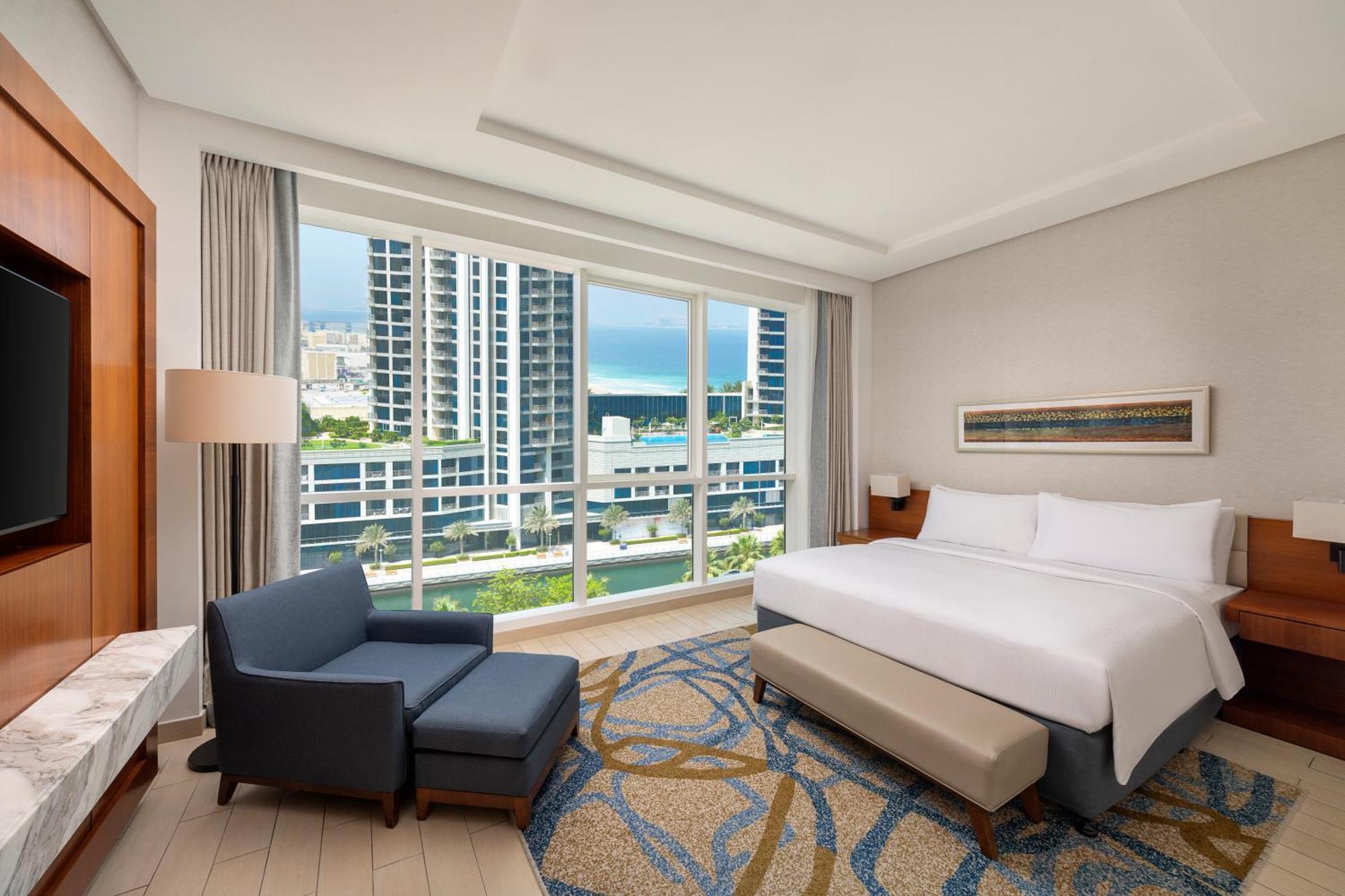 Two Bedrooms Suite City View