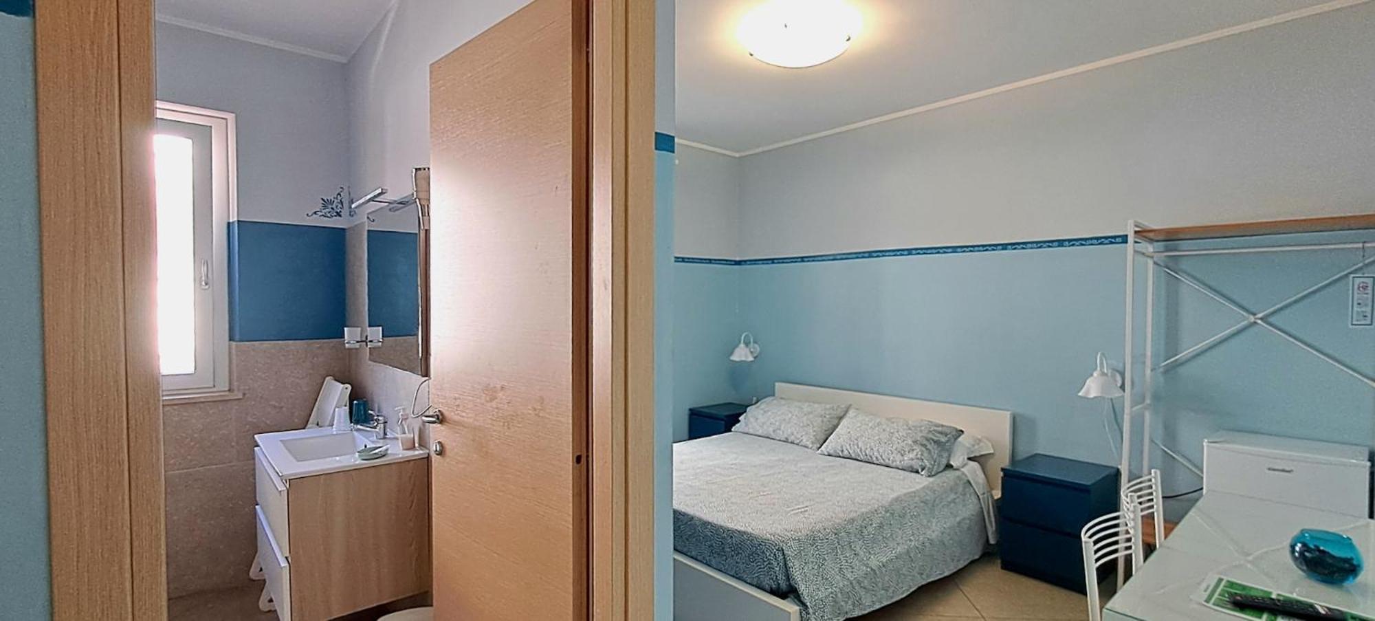 Double Room Private Bathroom