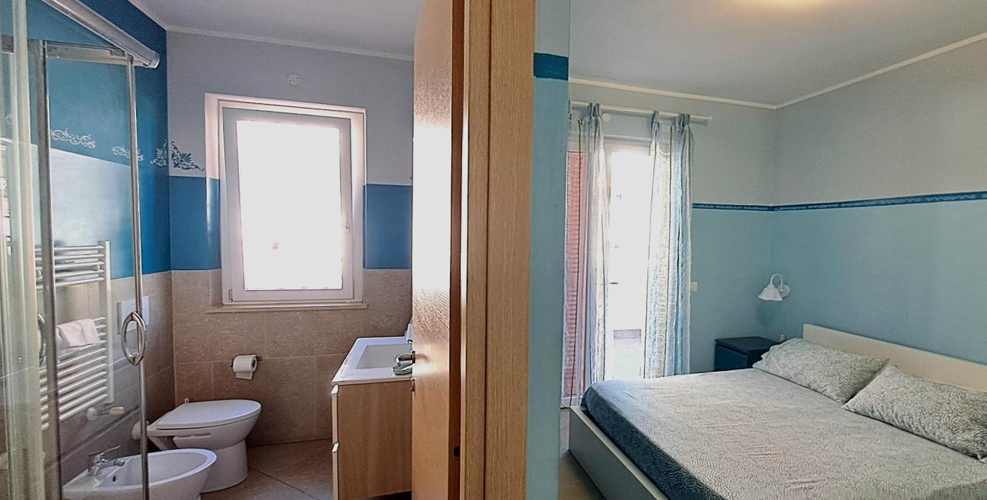 Double Room Private Bathroom