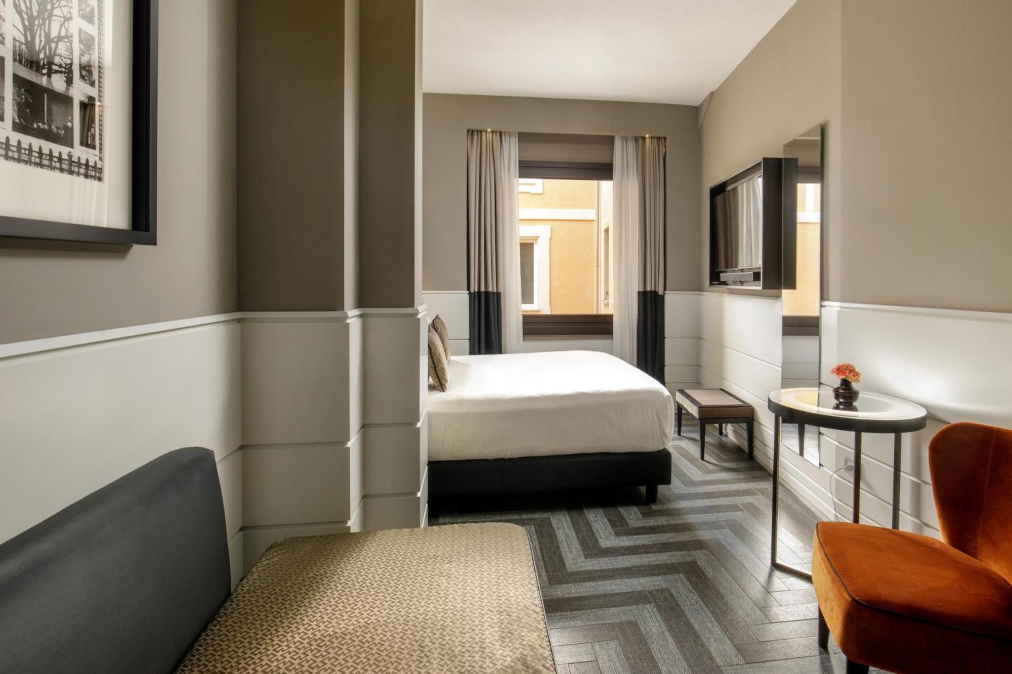 Premium King Room