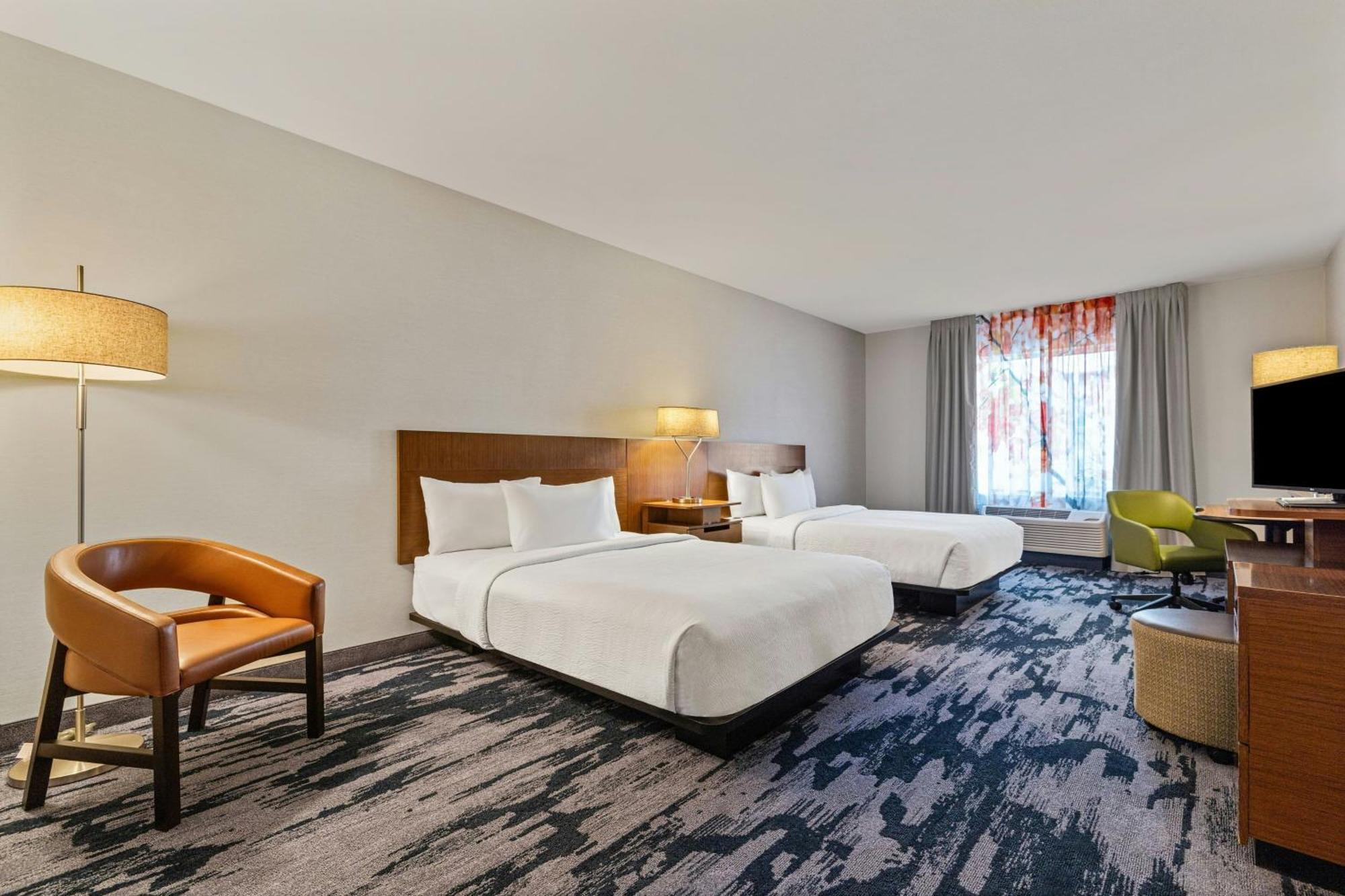 Queen Room Two Queen Beds Roll Shower Mobility Access or Hearing Accessible