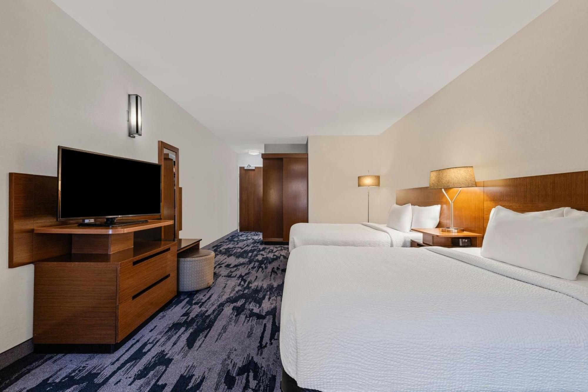 Queen Room Two Queen Beds Roll Shower Mobility Access or Hearing Accessible