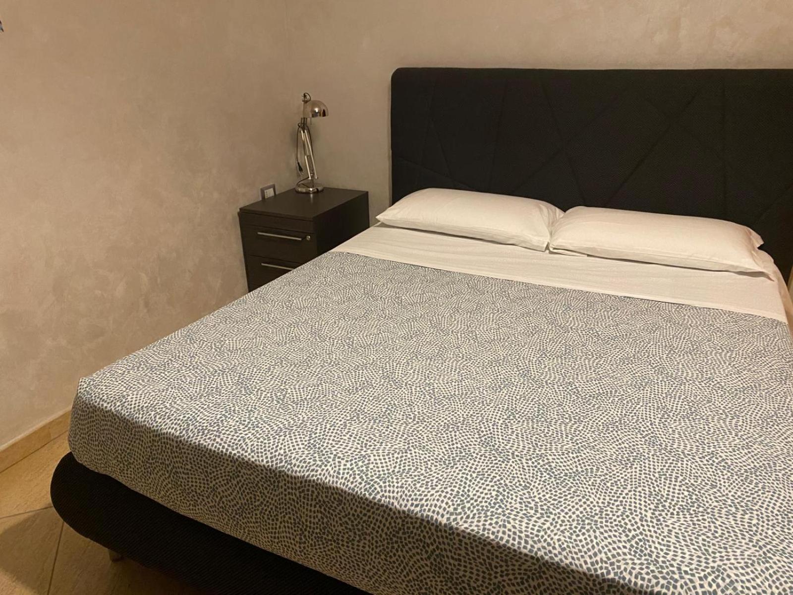 Studio Apartment One Double Bed