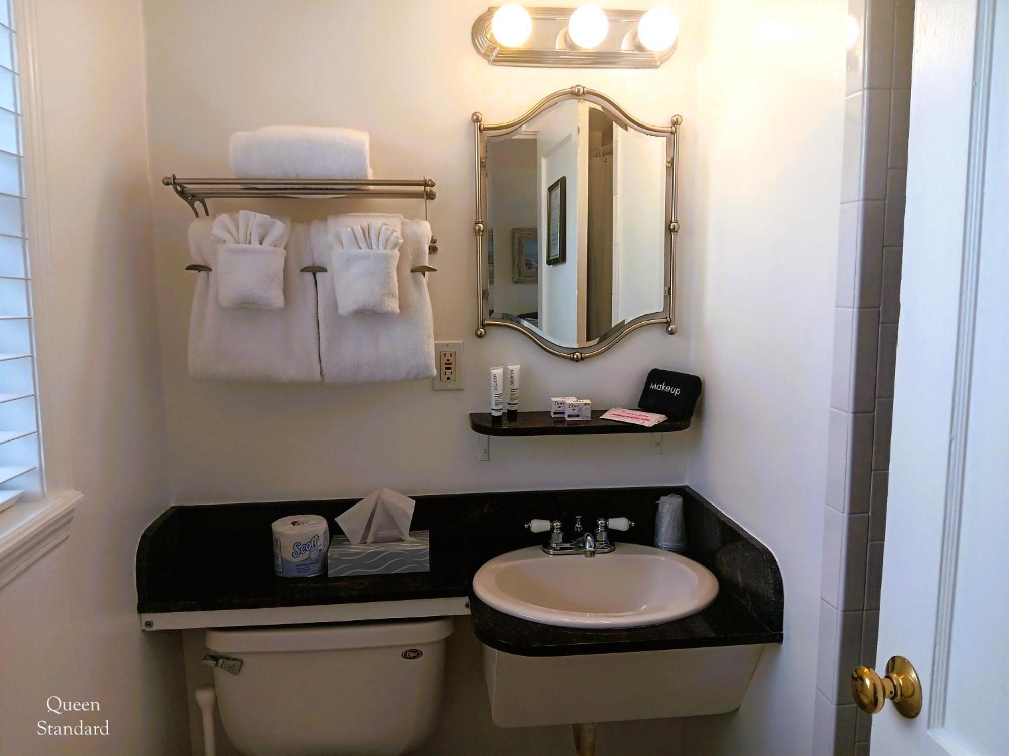 Queen Room