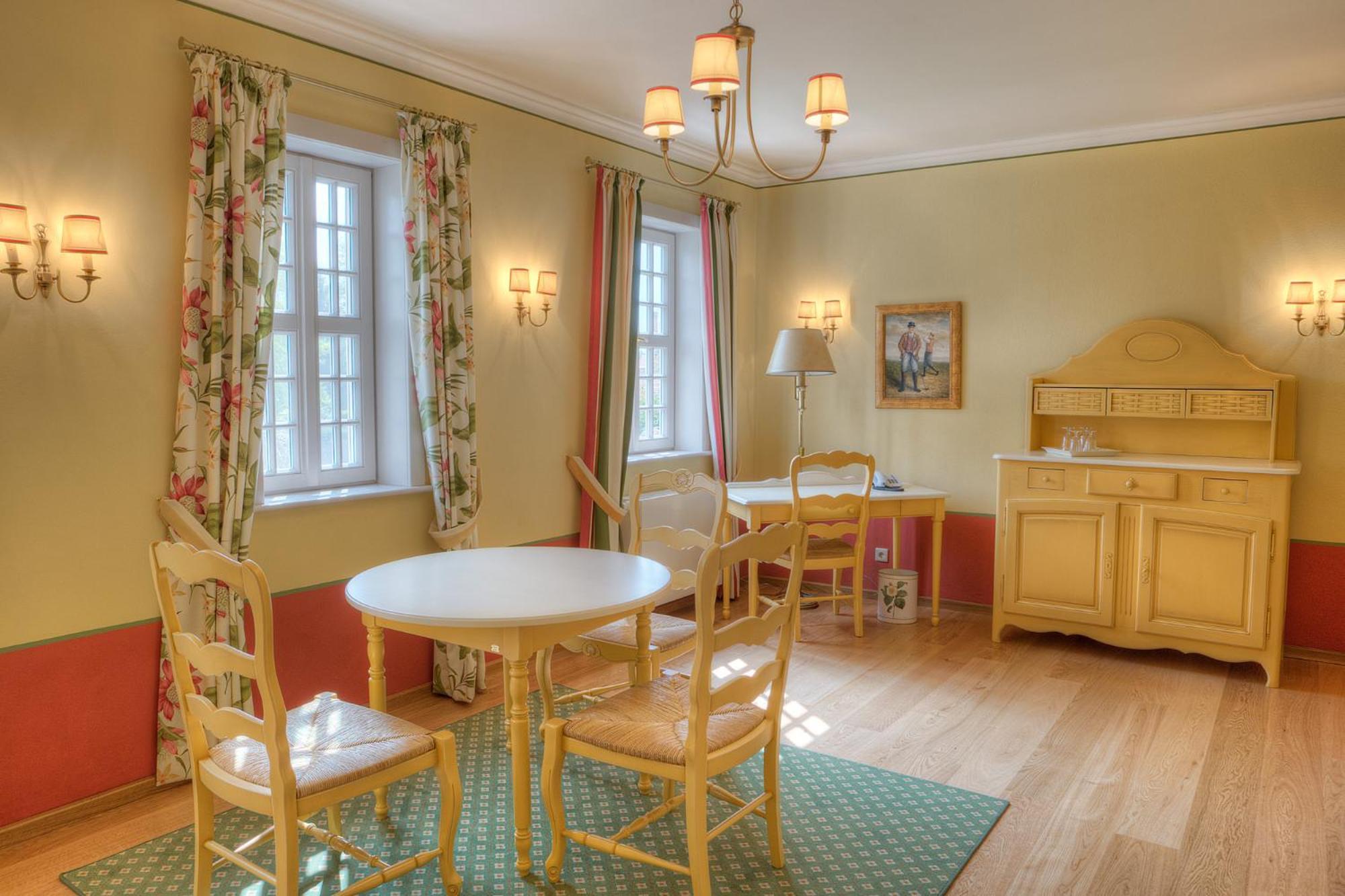 One-Bedroom Suite