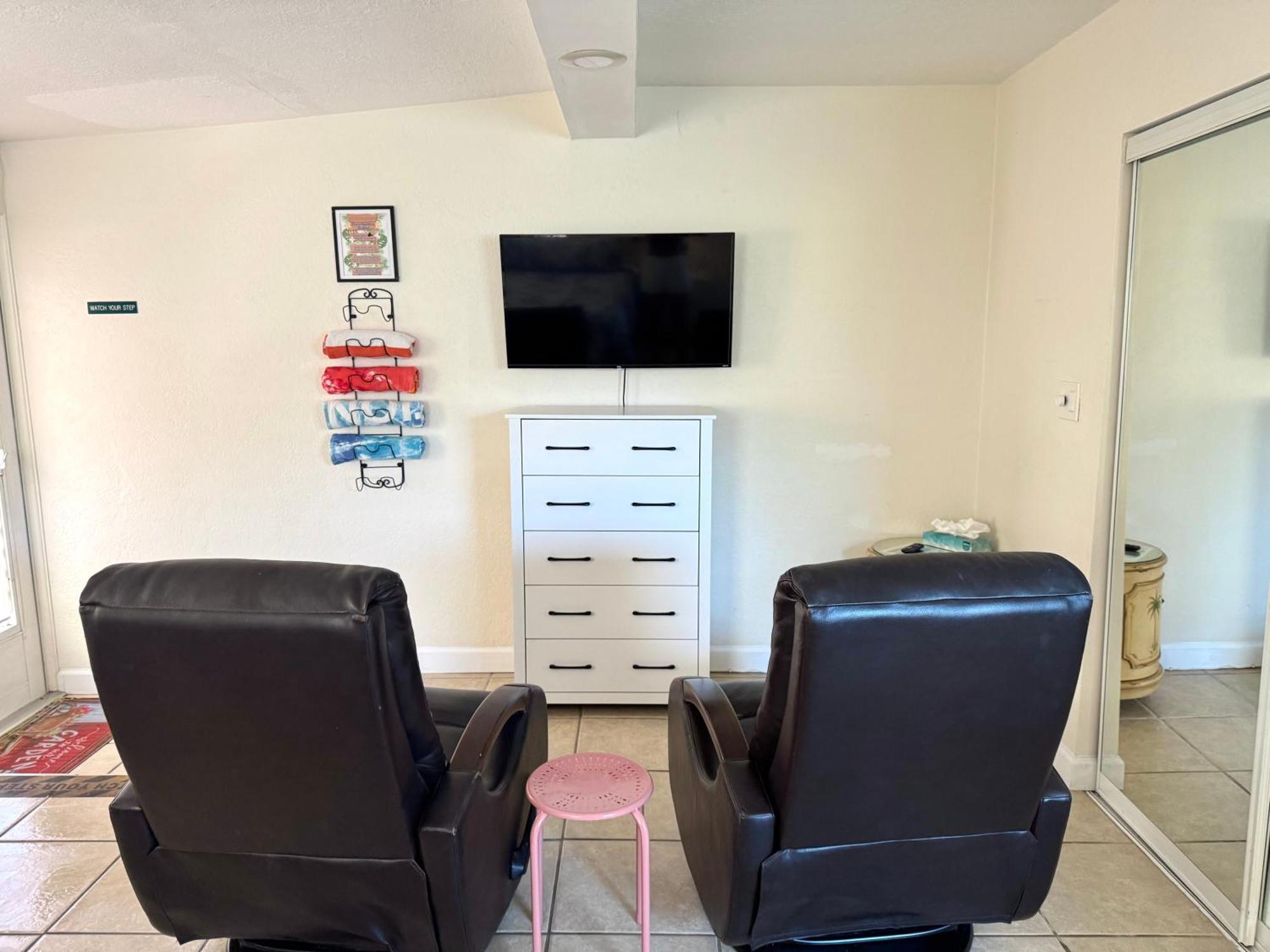 Deluxe Studio