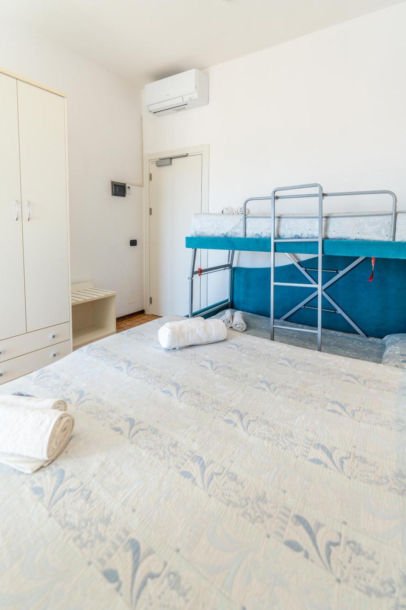 Comfort Quadruple Room