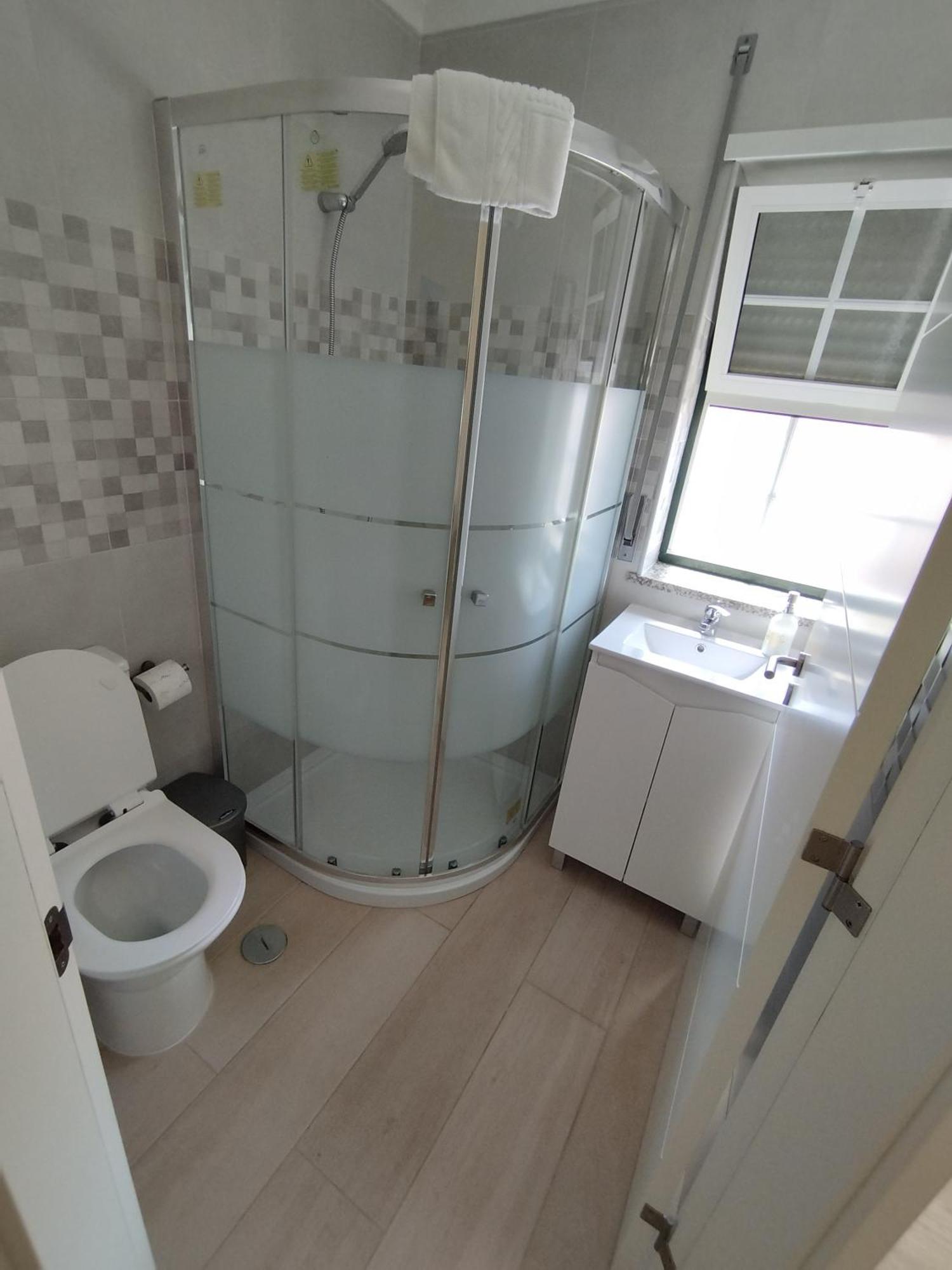 Double Room Private Bathroom,1699436917:JPEG