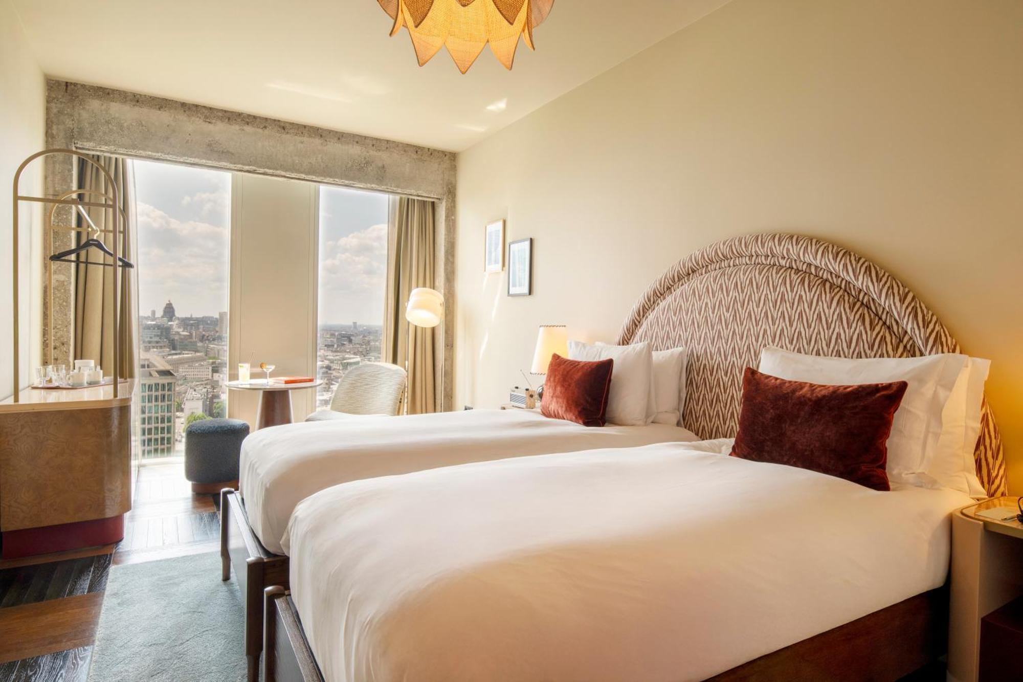 Roomy Twin Skyline View