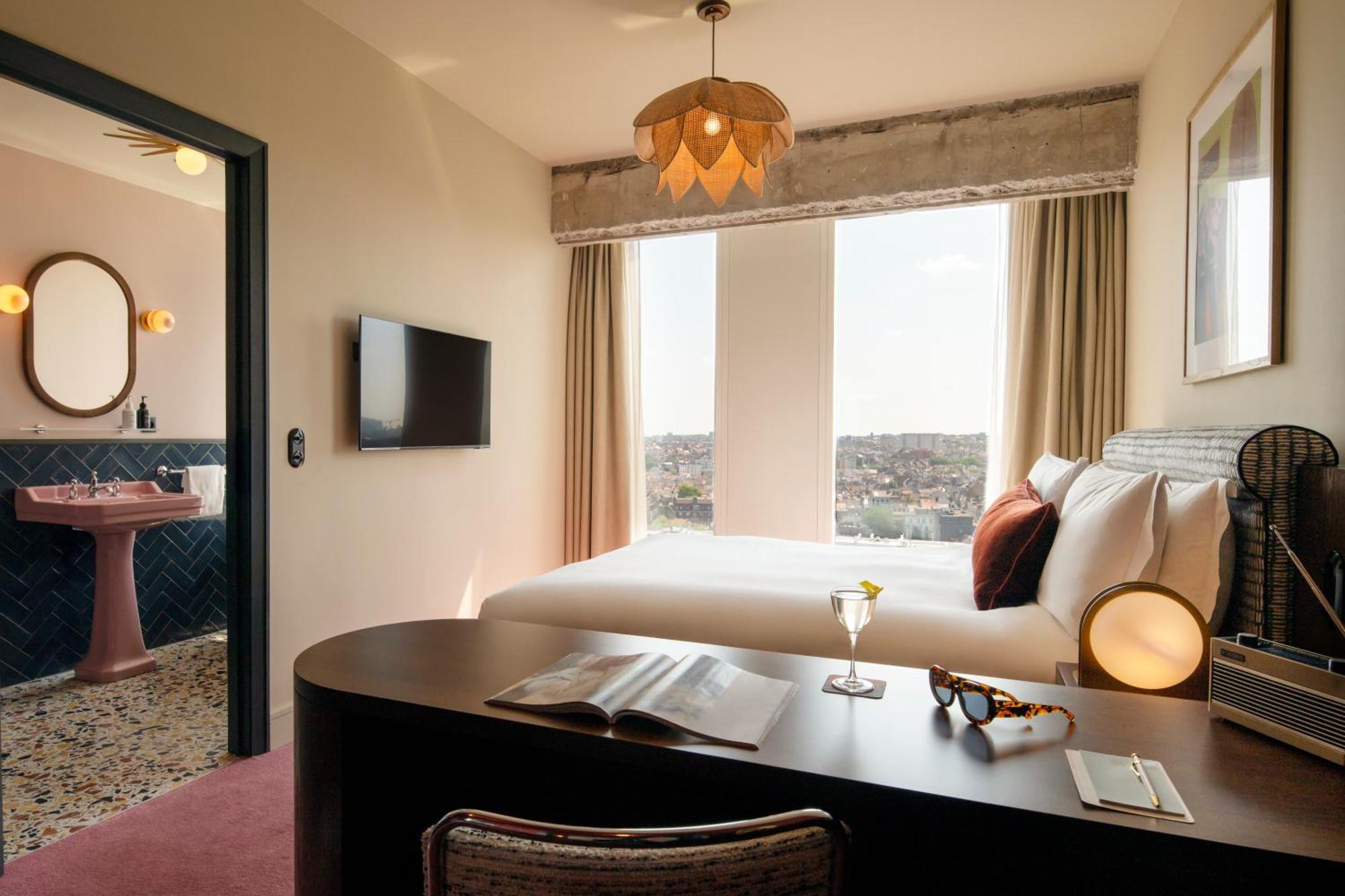 Roomy Bath Skyline View