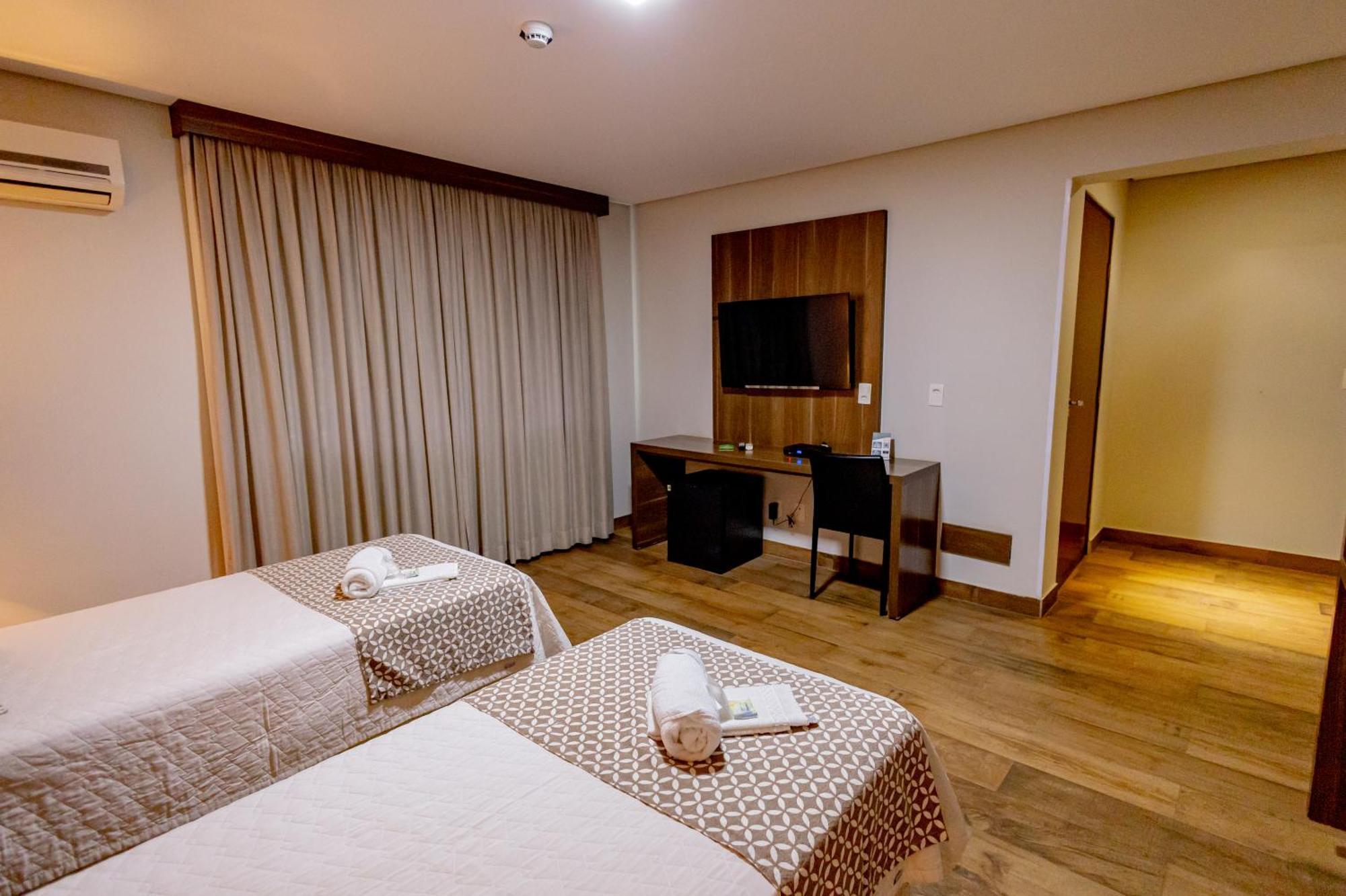 Standard Double Suite