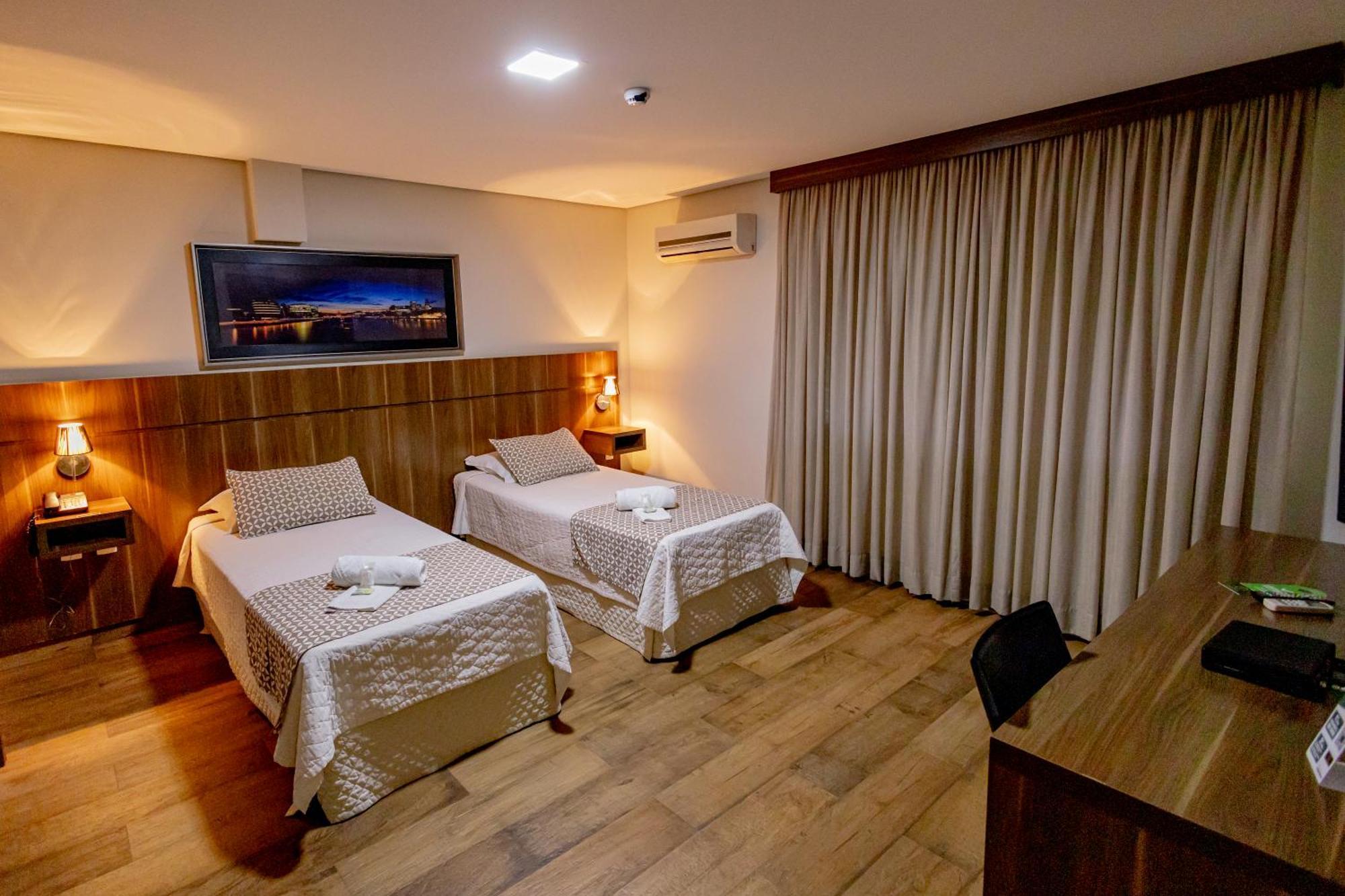 Standard Double Suite