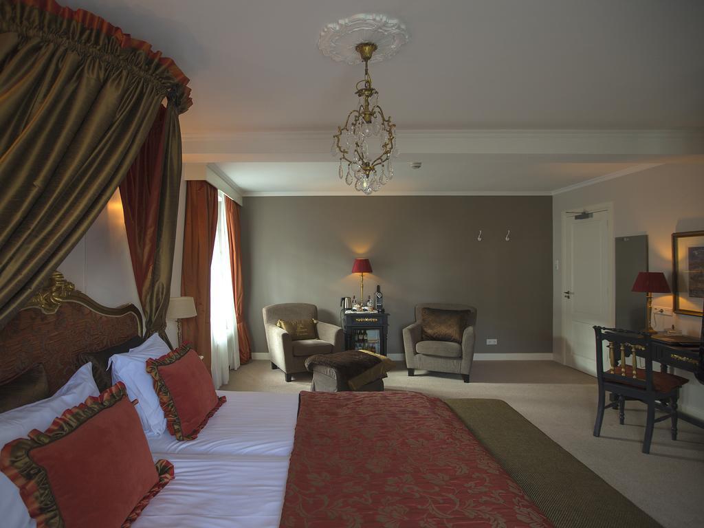 Crown Suite