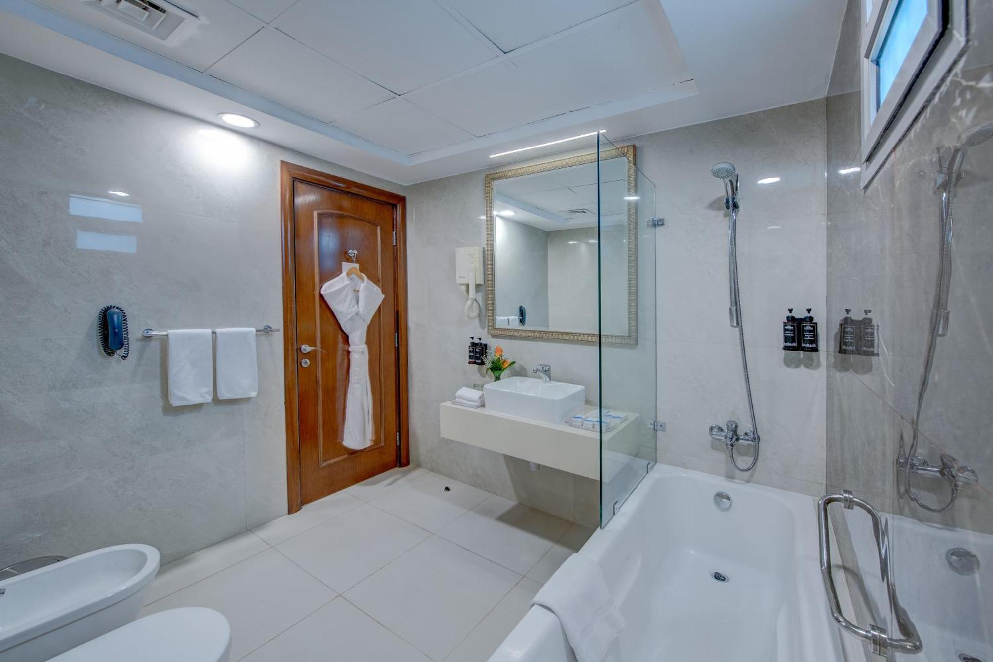 Executive King Room Mobility Access or Non-Smoking