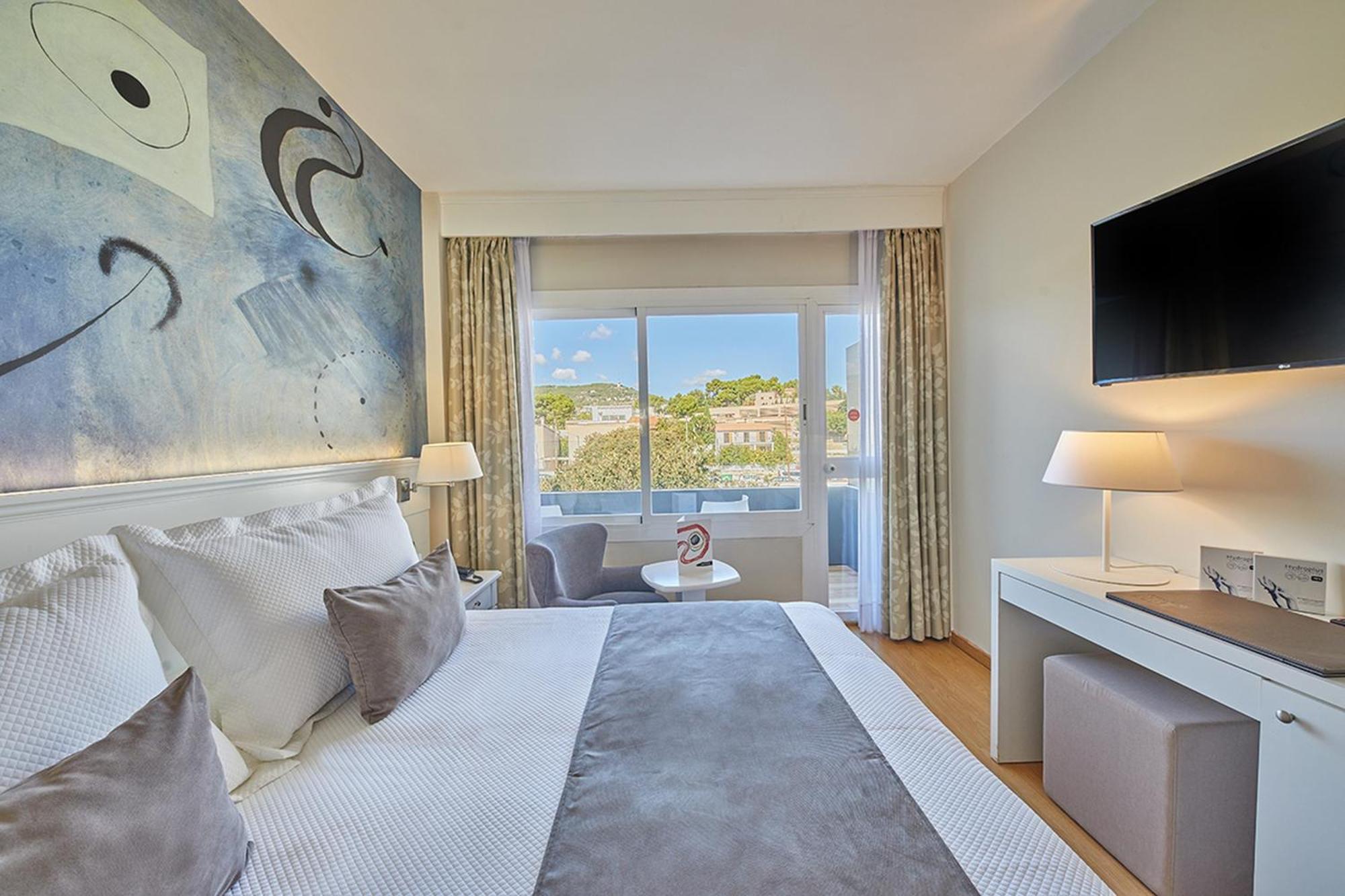 Double or Twin Room Balcony