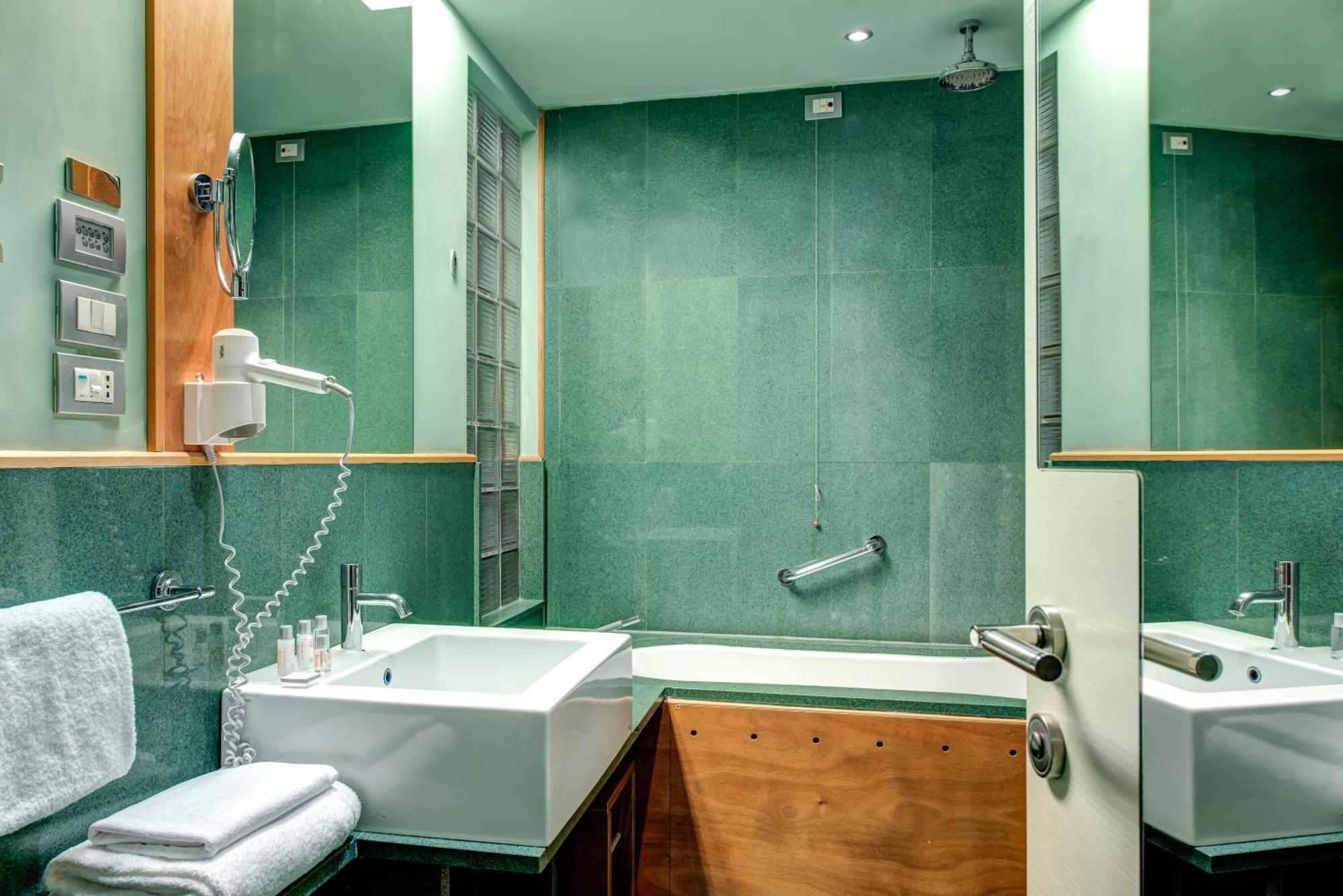 Double or Twin Room Partial Sea View