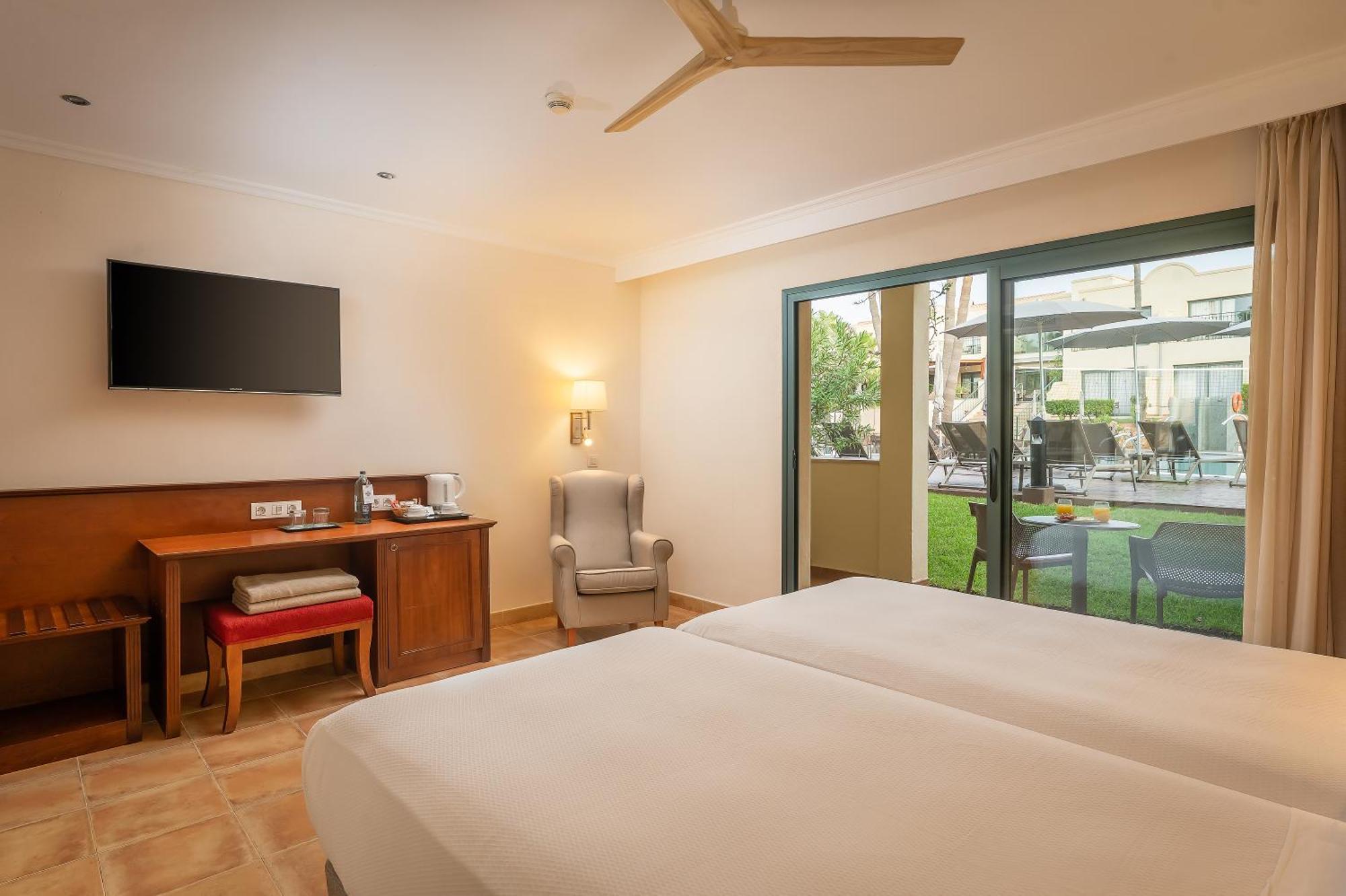 Double or Twin Room Pool View