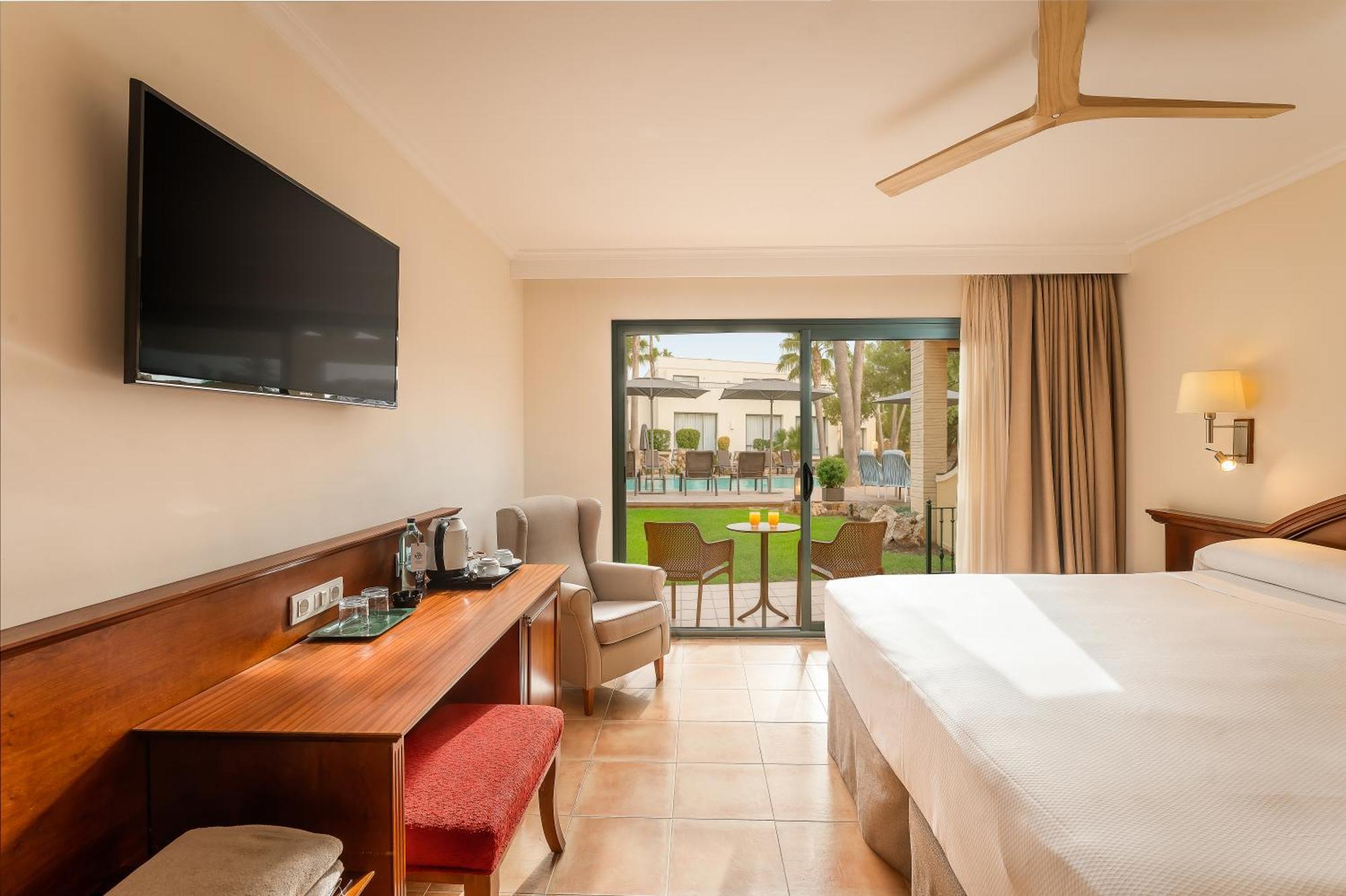 Double or Twin Room Pool View