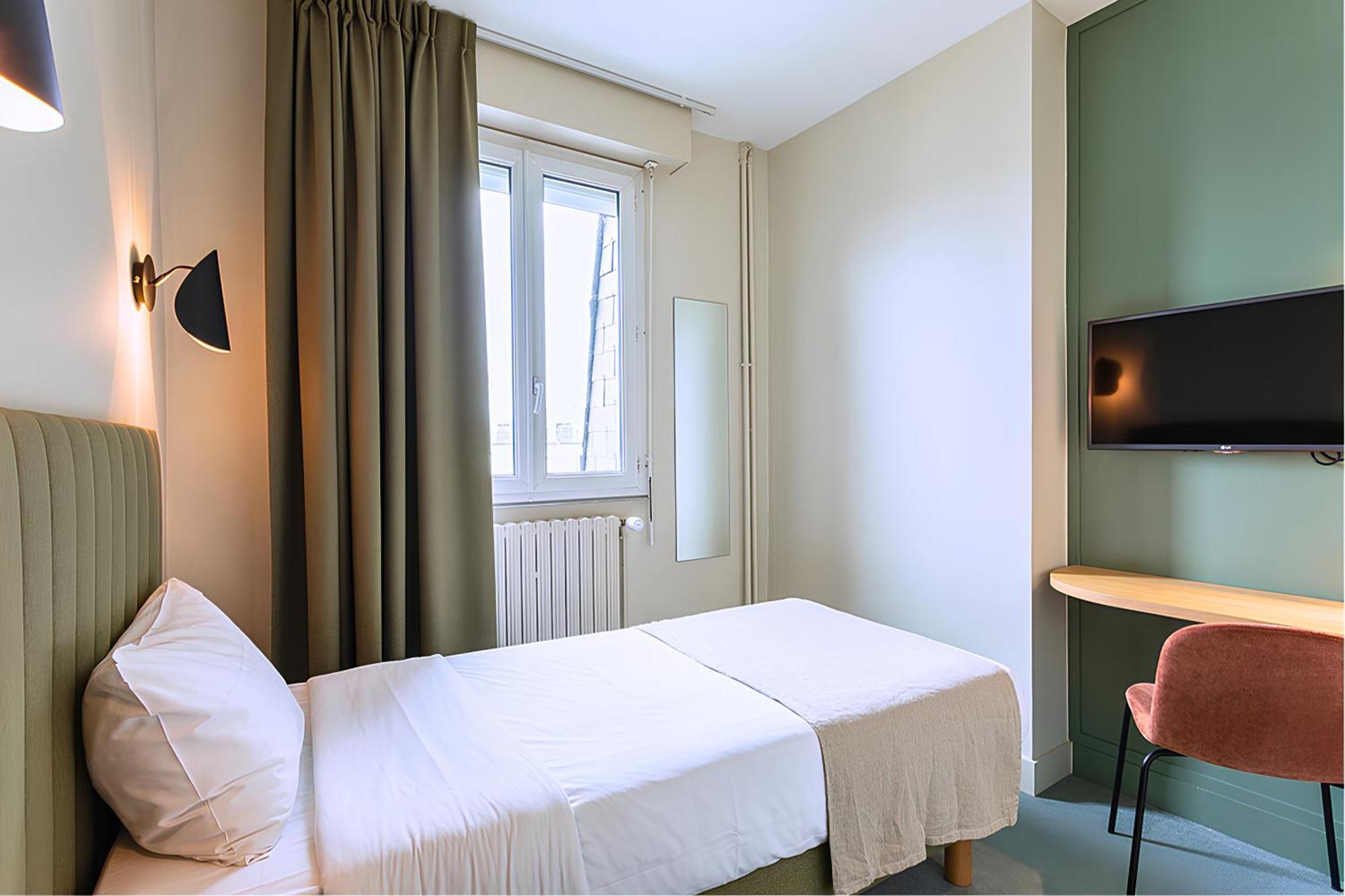Small Single Room