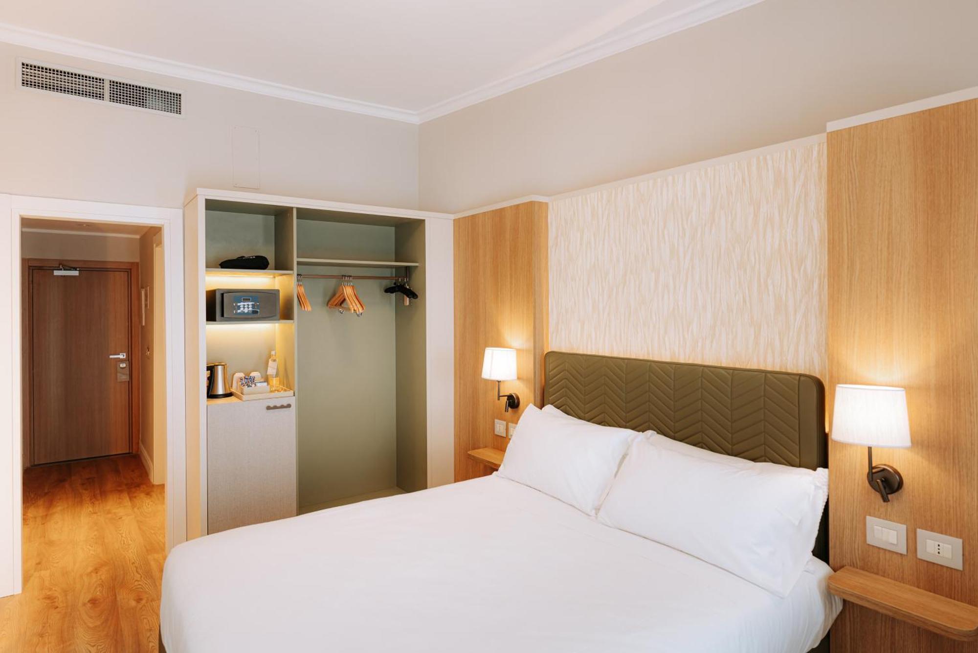 Classic Double or Single Room