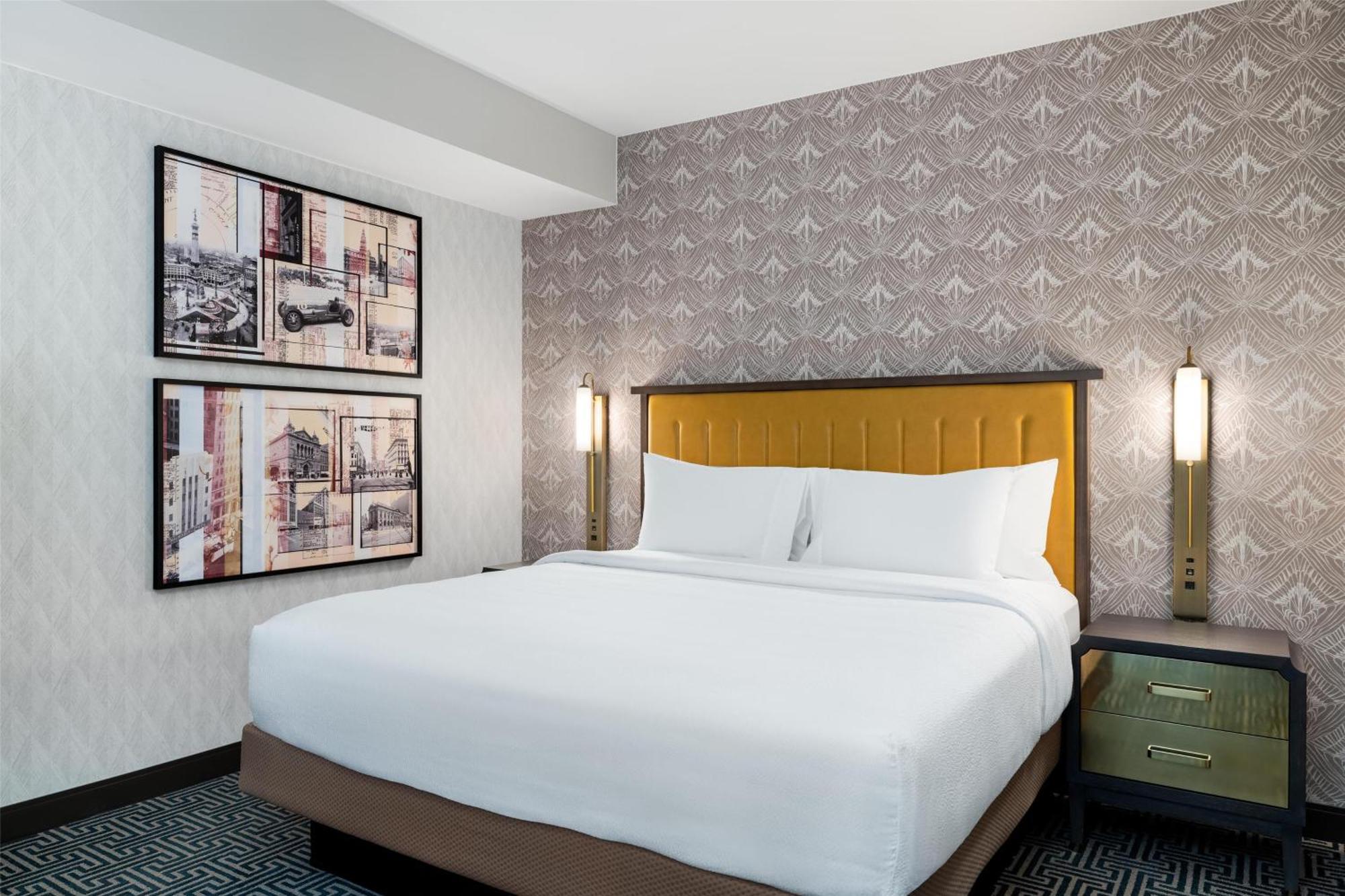 Deluxe King Suite,1703551040:JPEG