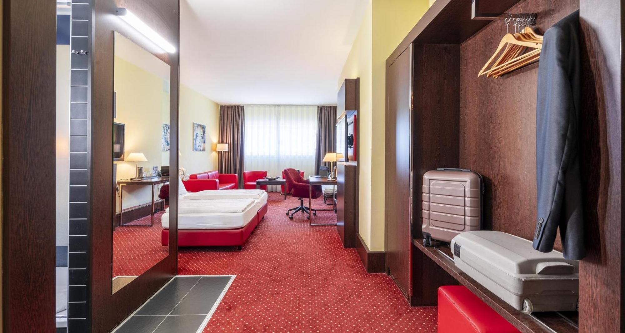 Comfort Triple Room