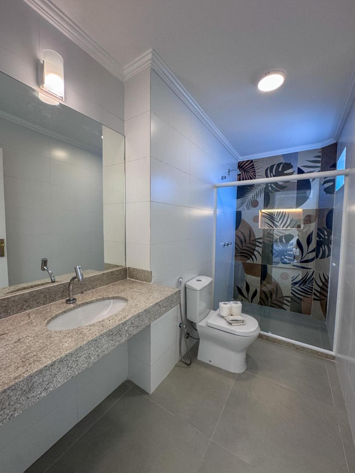 Queen Suite Spa Bath
