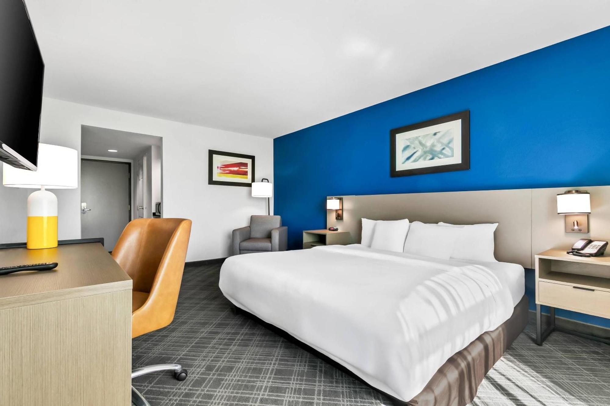 King Room - Accessible/Non-Smoking