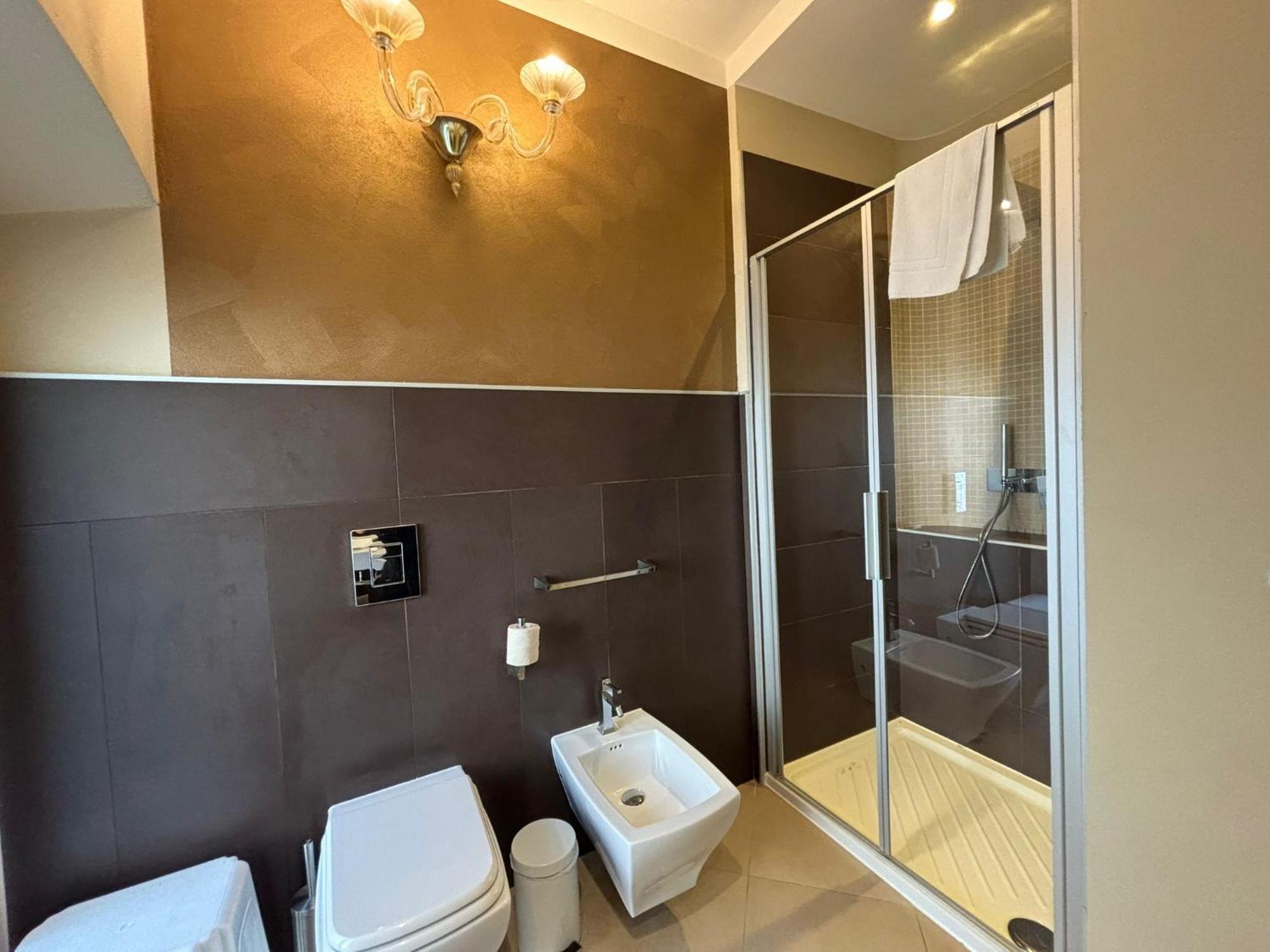 Superior Double Room Balcony Lake View