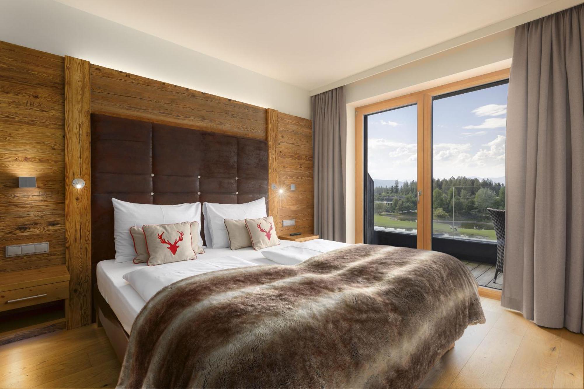 Junior Suite Mountain View