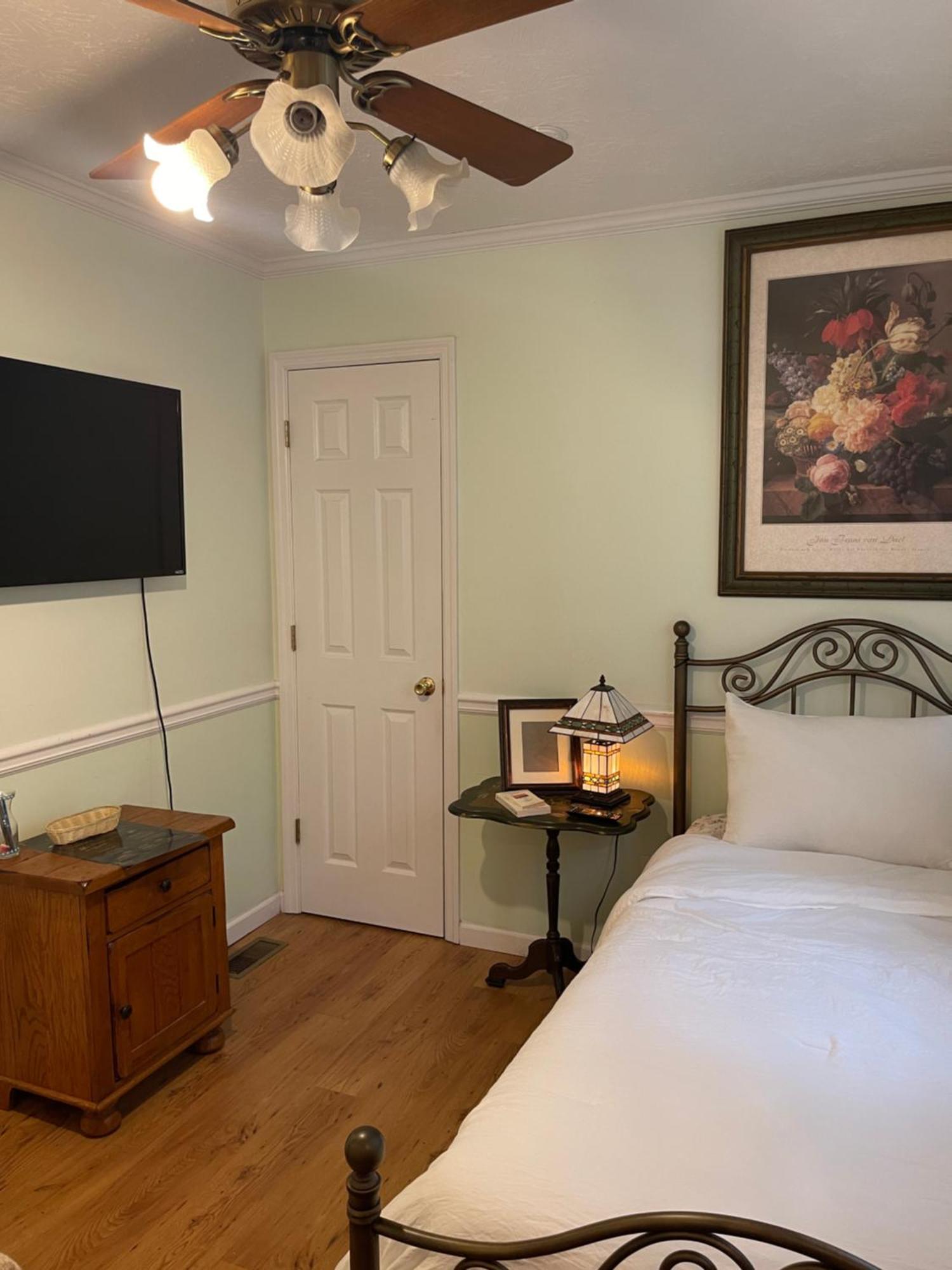 Twin Room Bathroom