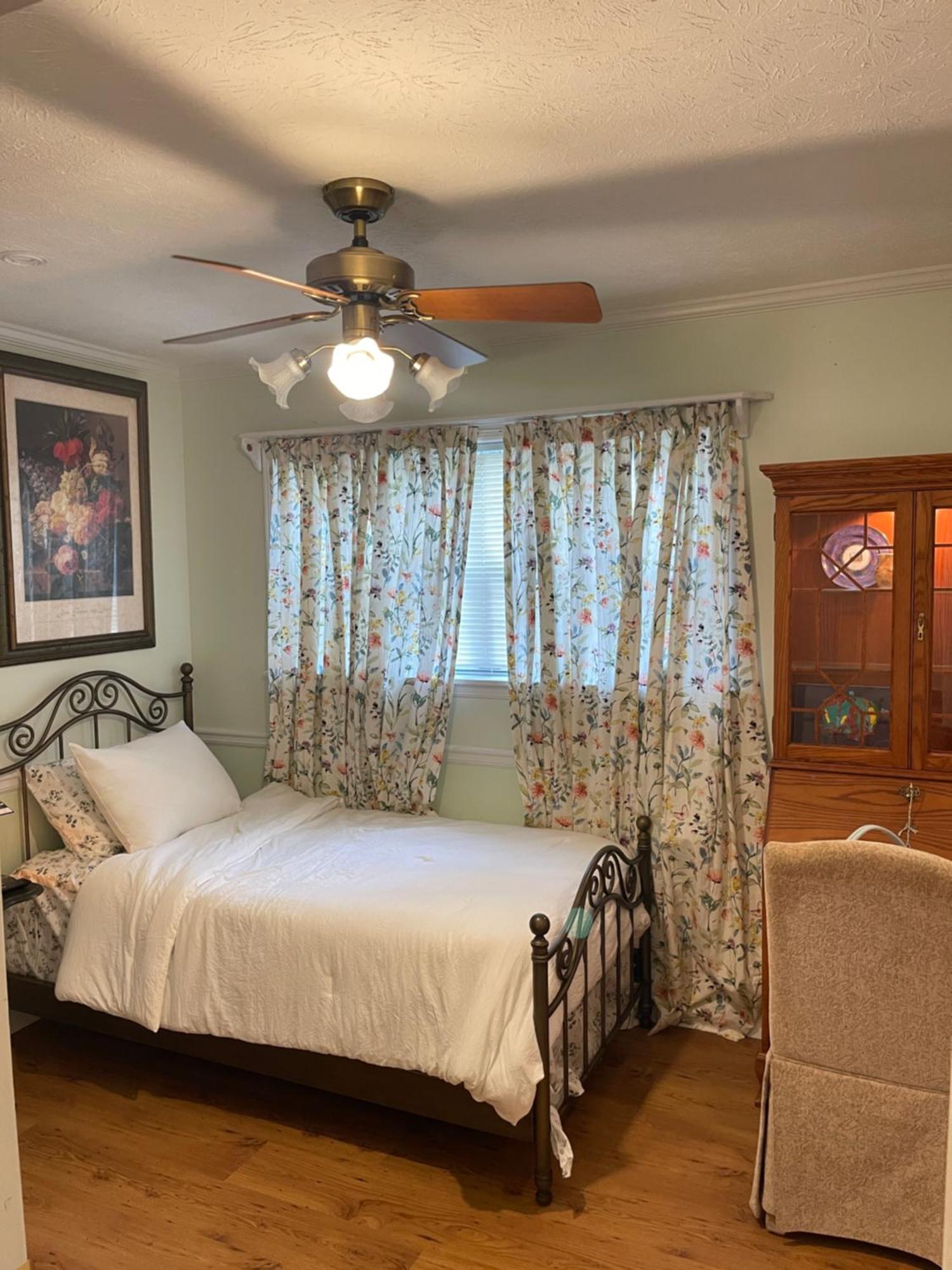 Twin Room Bathroom