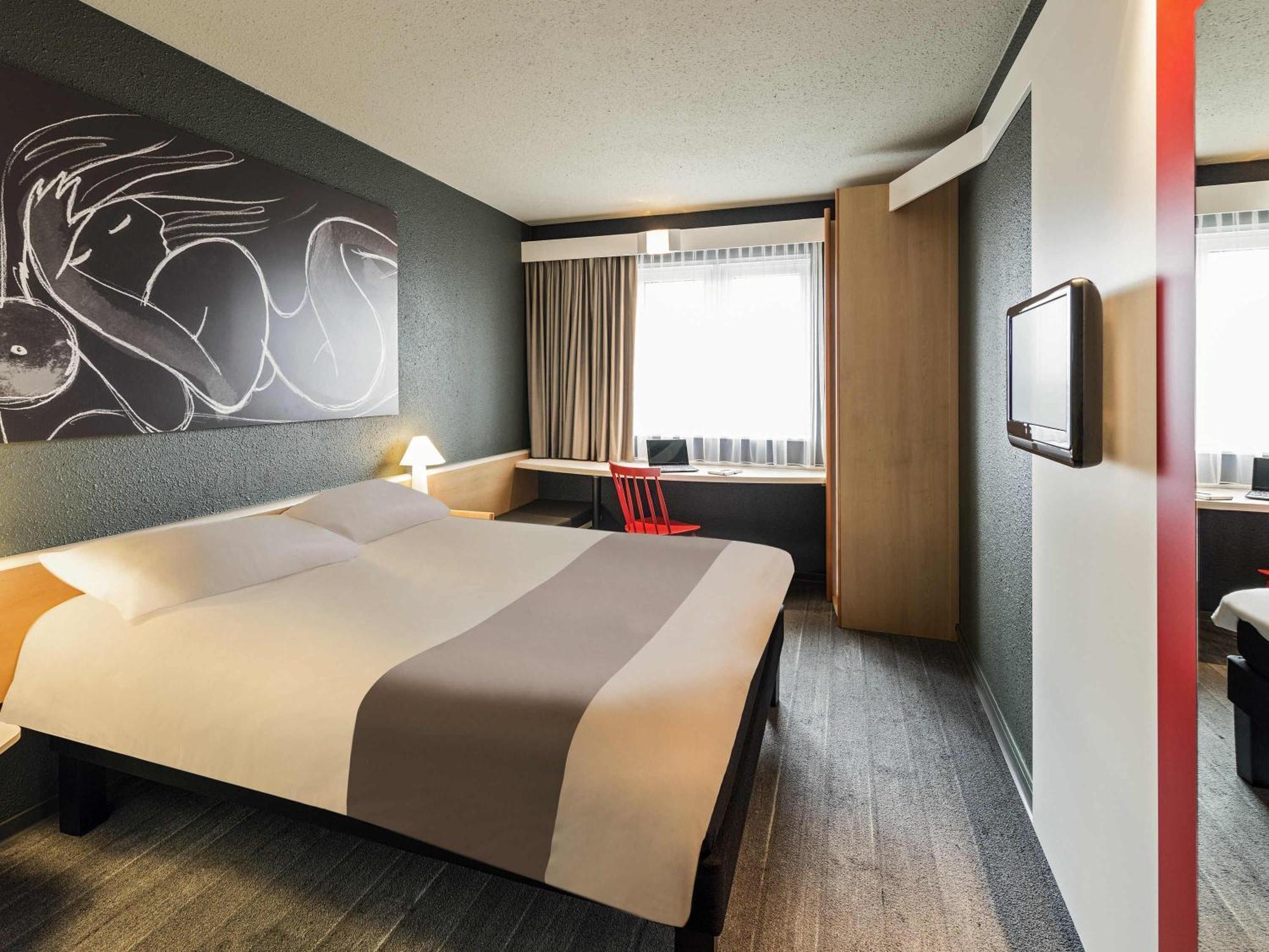 Standard Room,1704828353:JPEG