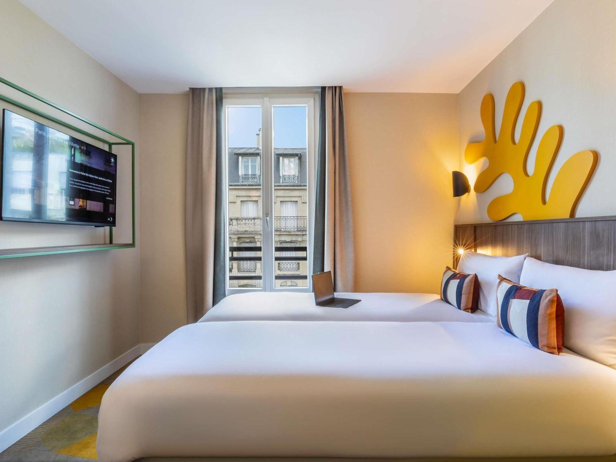Standard Twin Room